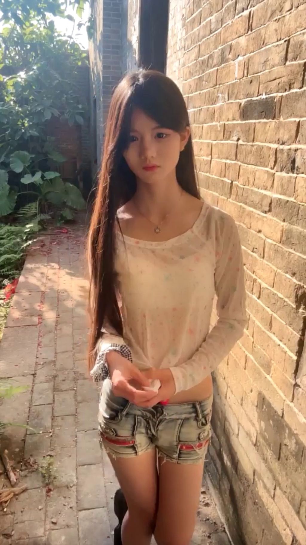 水嫩宝宝: 农村07年美少女 户外跳蛋 勾搭隔壁油腻大叔 48 水嫩宝宝: 农村07年美少女 户外跳蛋 勾搭隔壁油腻大叔