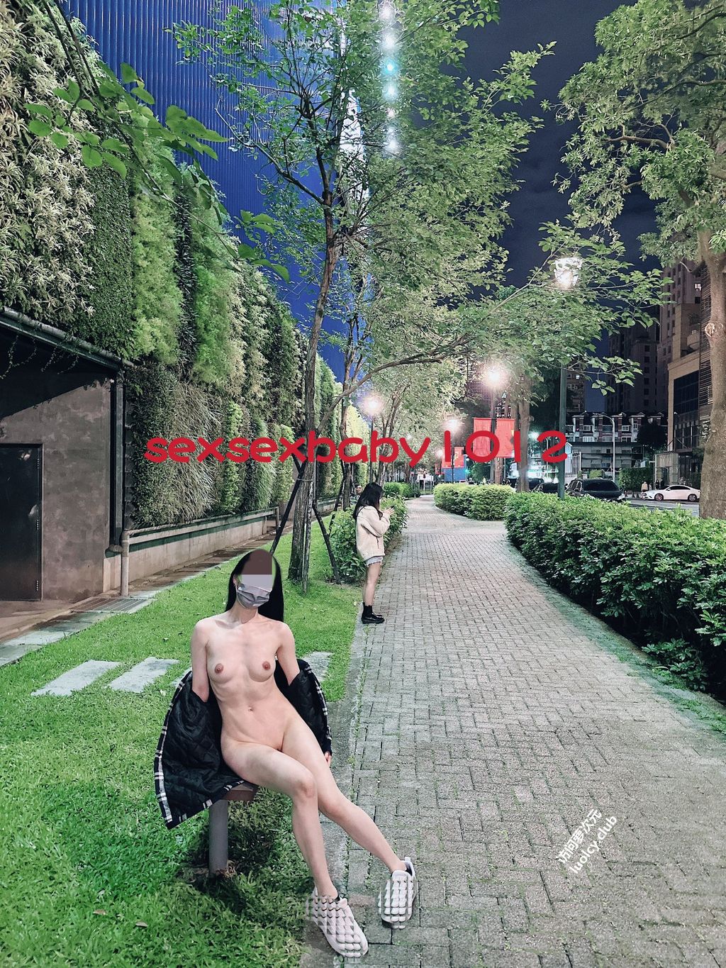 [OtherXXX] 薇安安： 极品福利姬 人前露出福利订阅