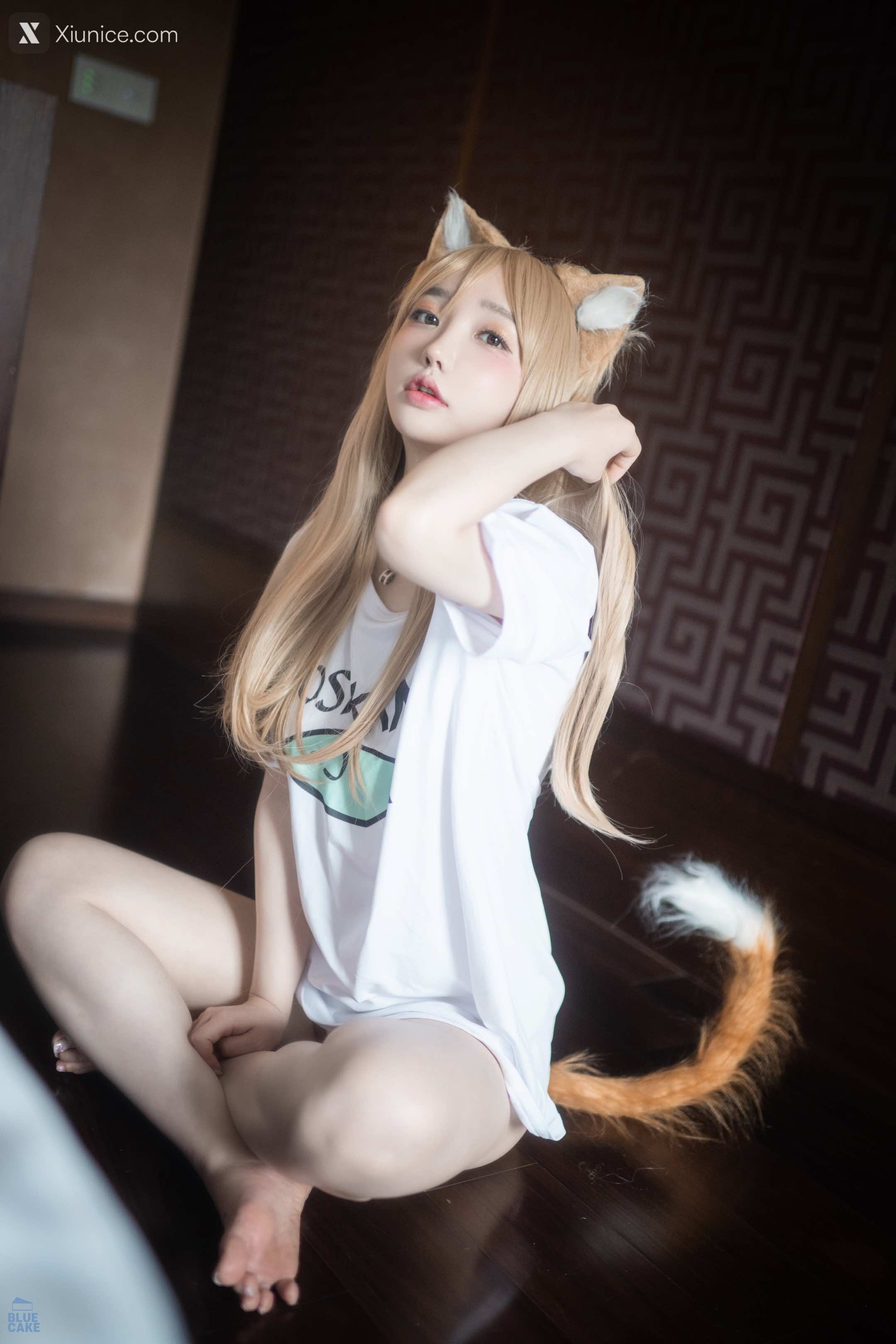 BLUECAKE Son Ye-Eun (손예은) – Puss Puss (+RED Ver + COSPLAY) 4K