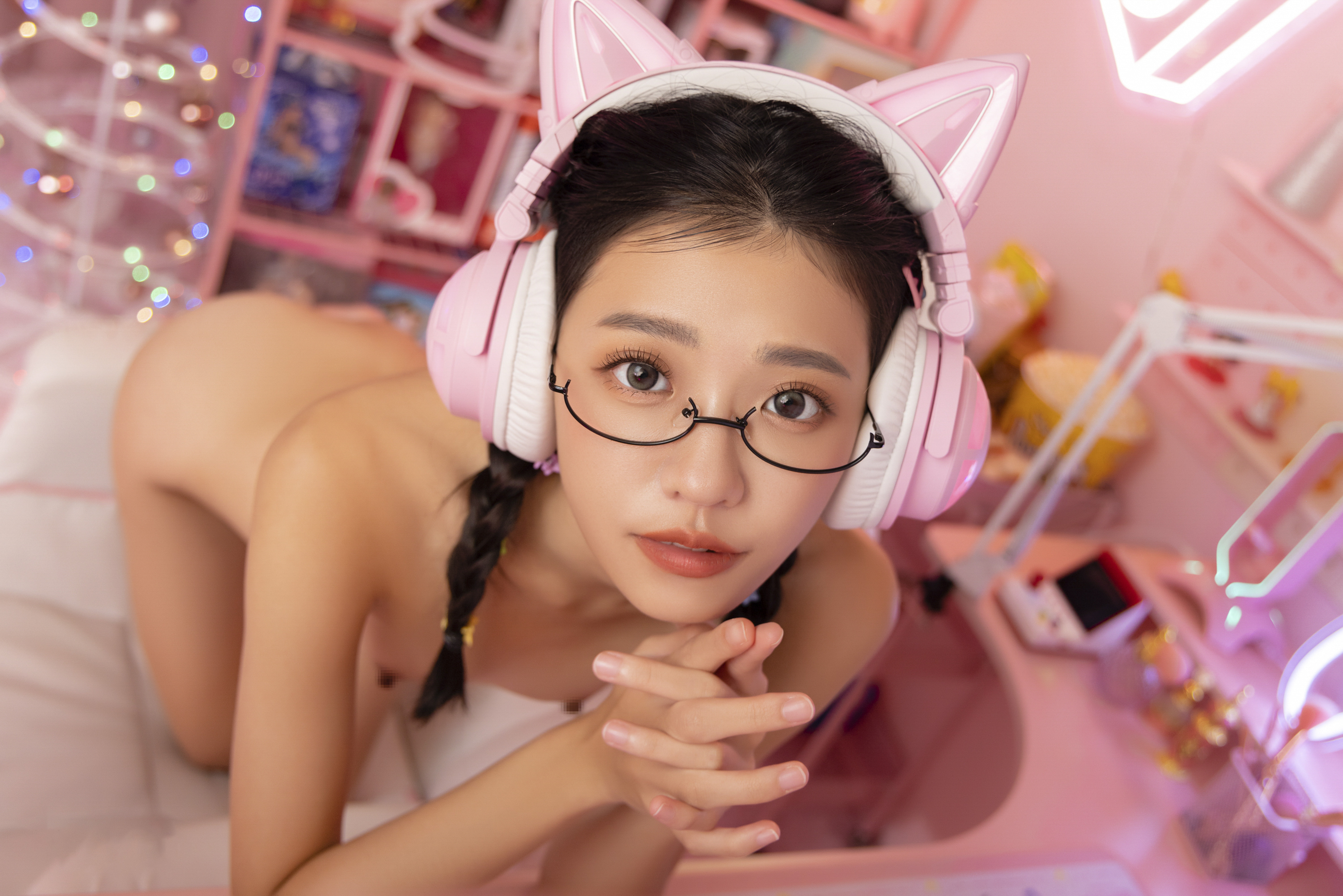 [JVID] 妍妍 Angel – 电竞少女-超可愛微乳美少女-第一次的性感開發