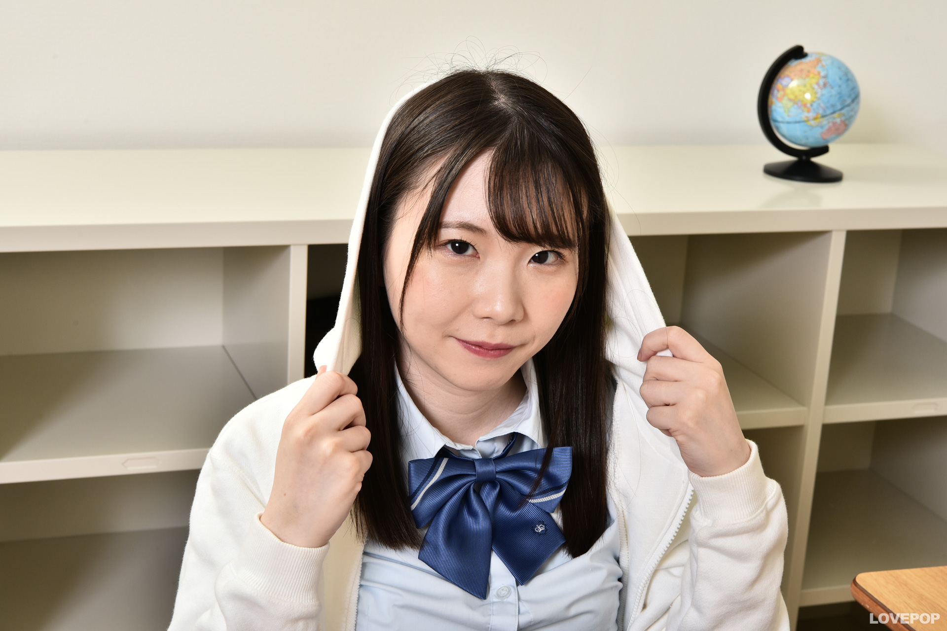 [Lovepop] Kozue Fujita 藤田こずえ - No.L-0690 Photoset #008 School Uniform (Hoodie)