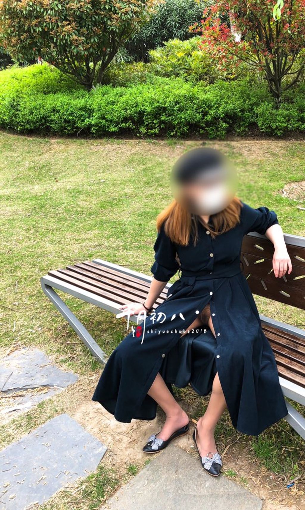 十月初八： 人前露出私拍合集
