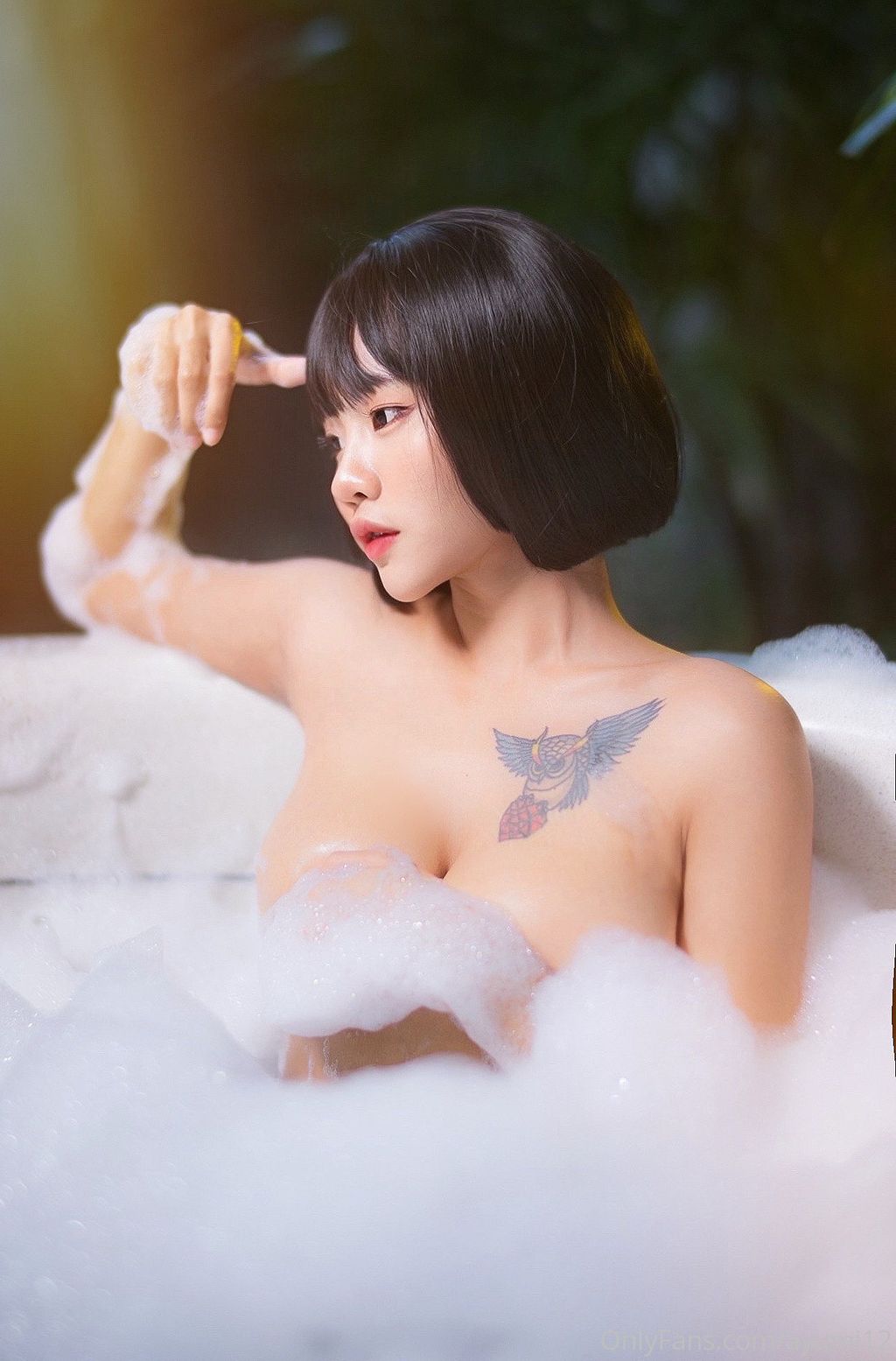Ayumi12： 巨乳G奶妹子福利姬Onlyfans视频合集