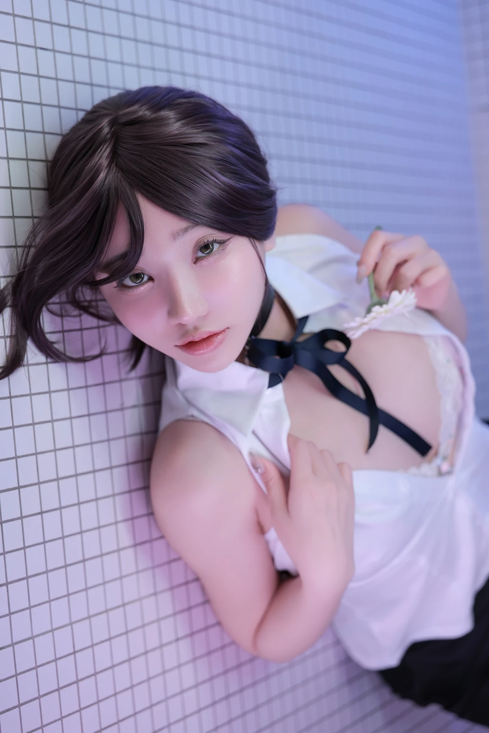 Son Yeeun 손예은, Photobook 「Ignis Girl」