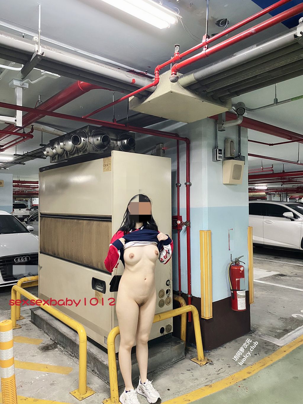 [OtherXXX] 薇安安： 极品福利姬 人前露出福利订阅