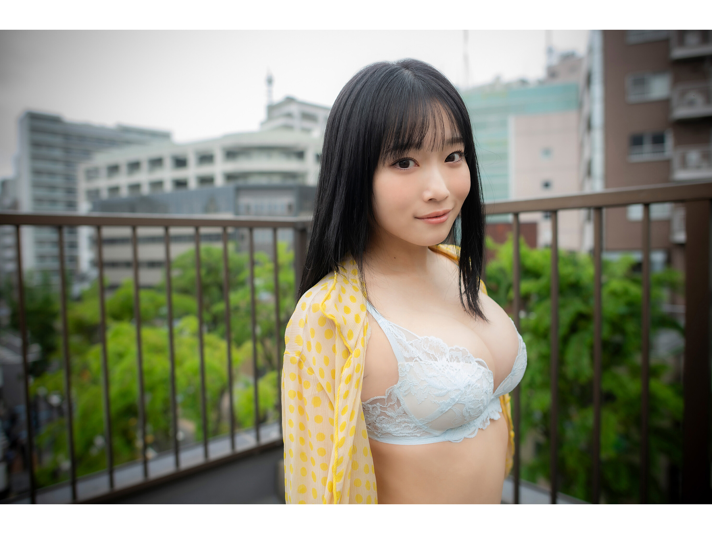 [Photobook] 2025.09.10 岸みゆ レトロとろとろDIARY PARADEデジタルフォトブック