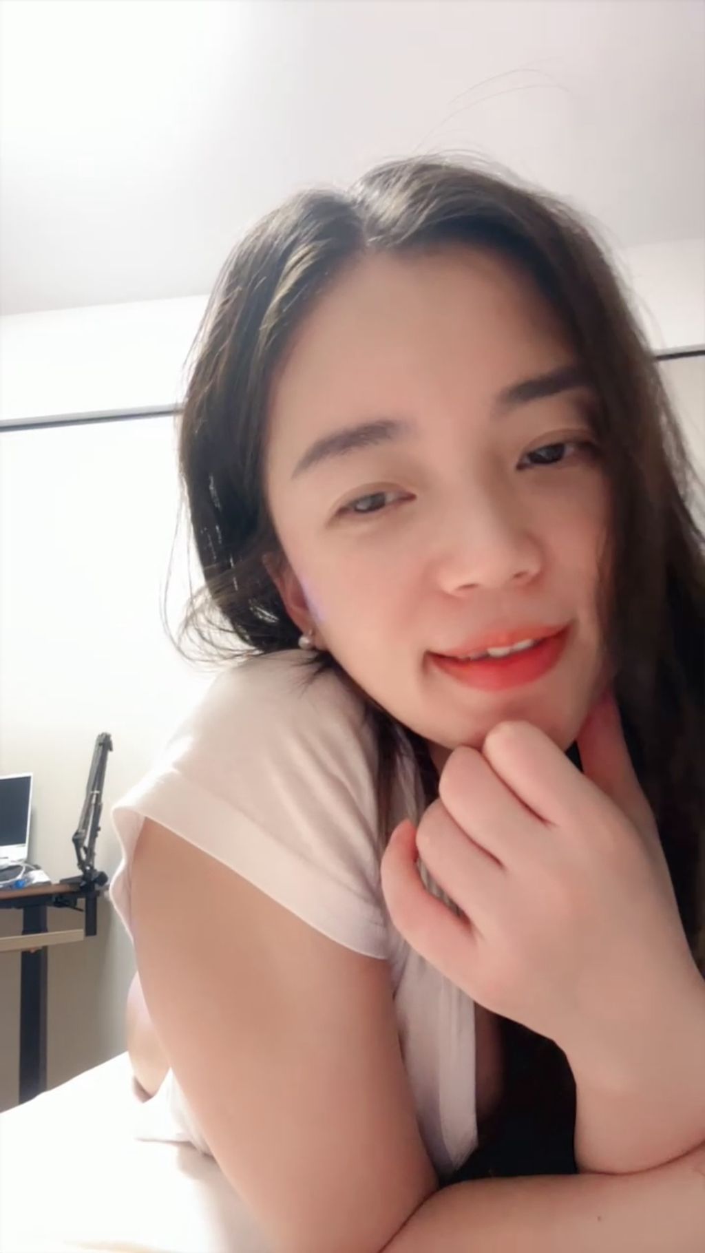 汐汐07： 顶级纯欲眼镜嫩妹 美腿丝袜高跟跳蛋喷水 浴室失神诱惑十足 #02