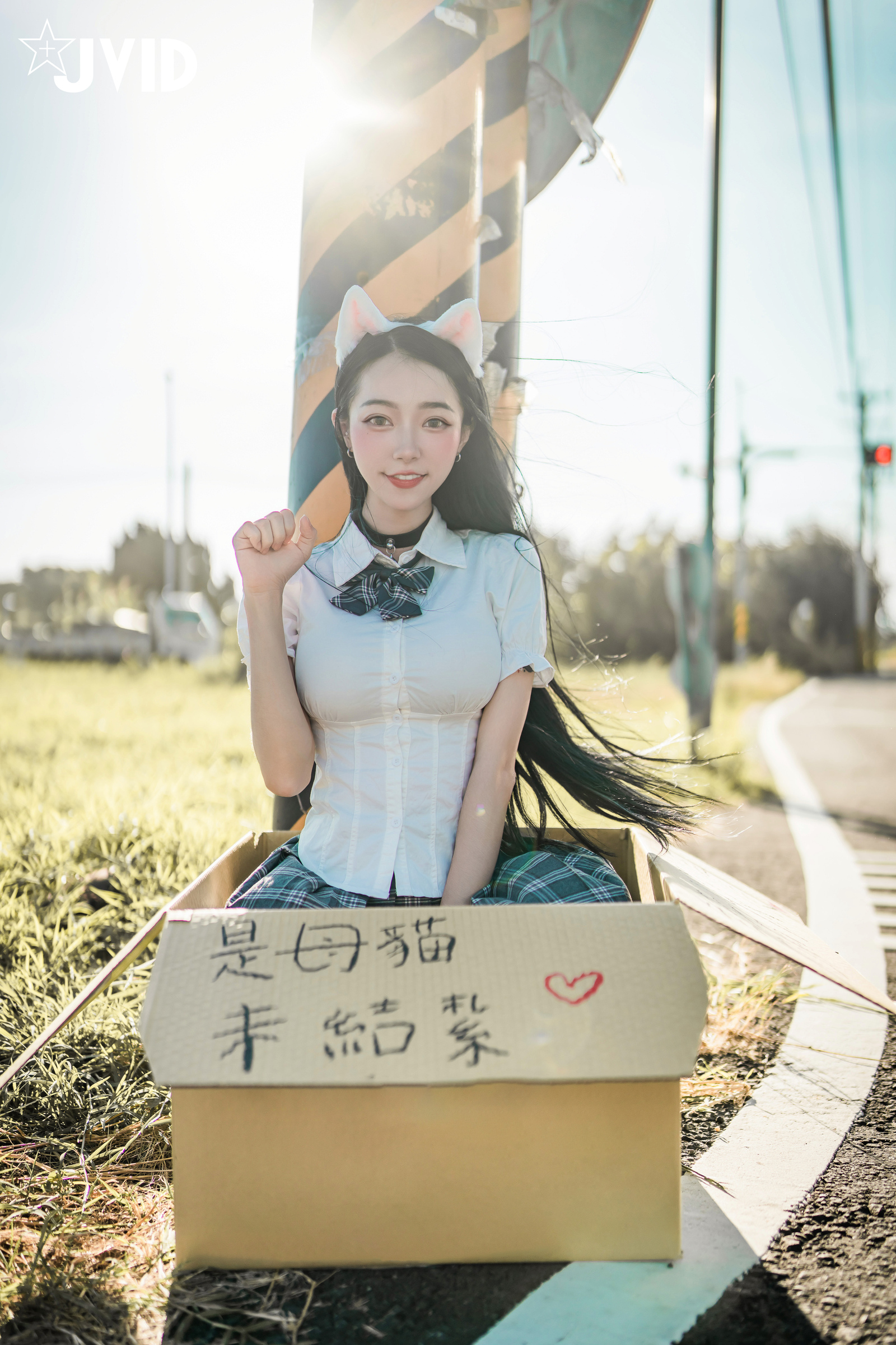 [JVID] 飄飄哥 – 貓咪收養手冊😺巨乳人形貓 女神飄飄🔞