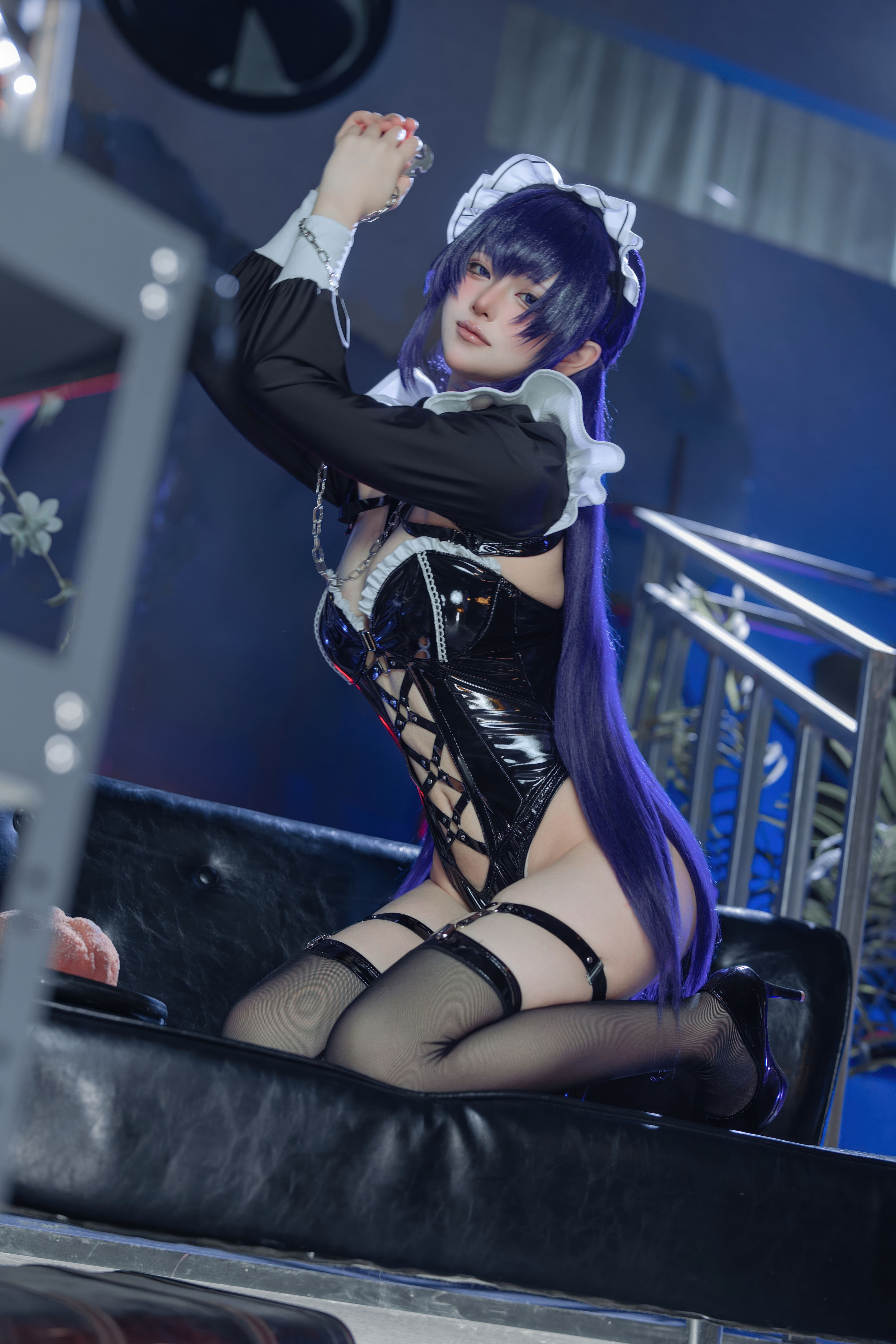 [Cosplay] 屿鱼 Nikke胜利女神 米哈拉·咖啡女仆