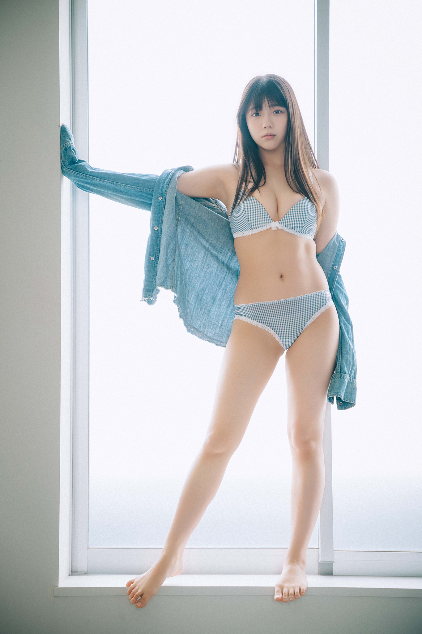 [Photobook] STU48 工藤理子「LOOK ME！！」【ヤングチャンピオンデジグラ】