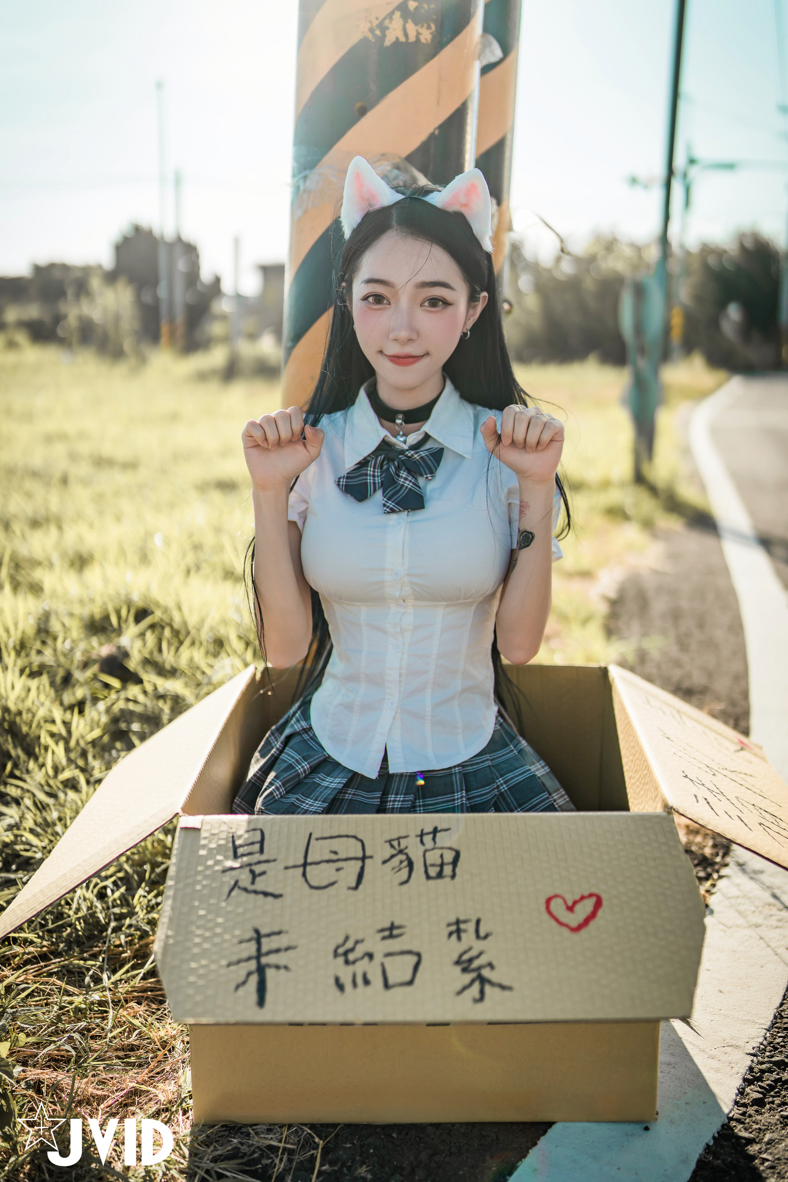 [JVID] 飄飄哥 – 貓咪收養手冊😺巨乳人形貓 女神飄飄🔞
