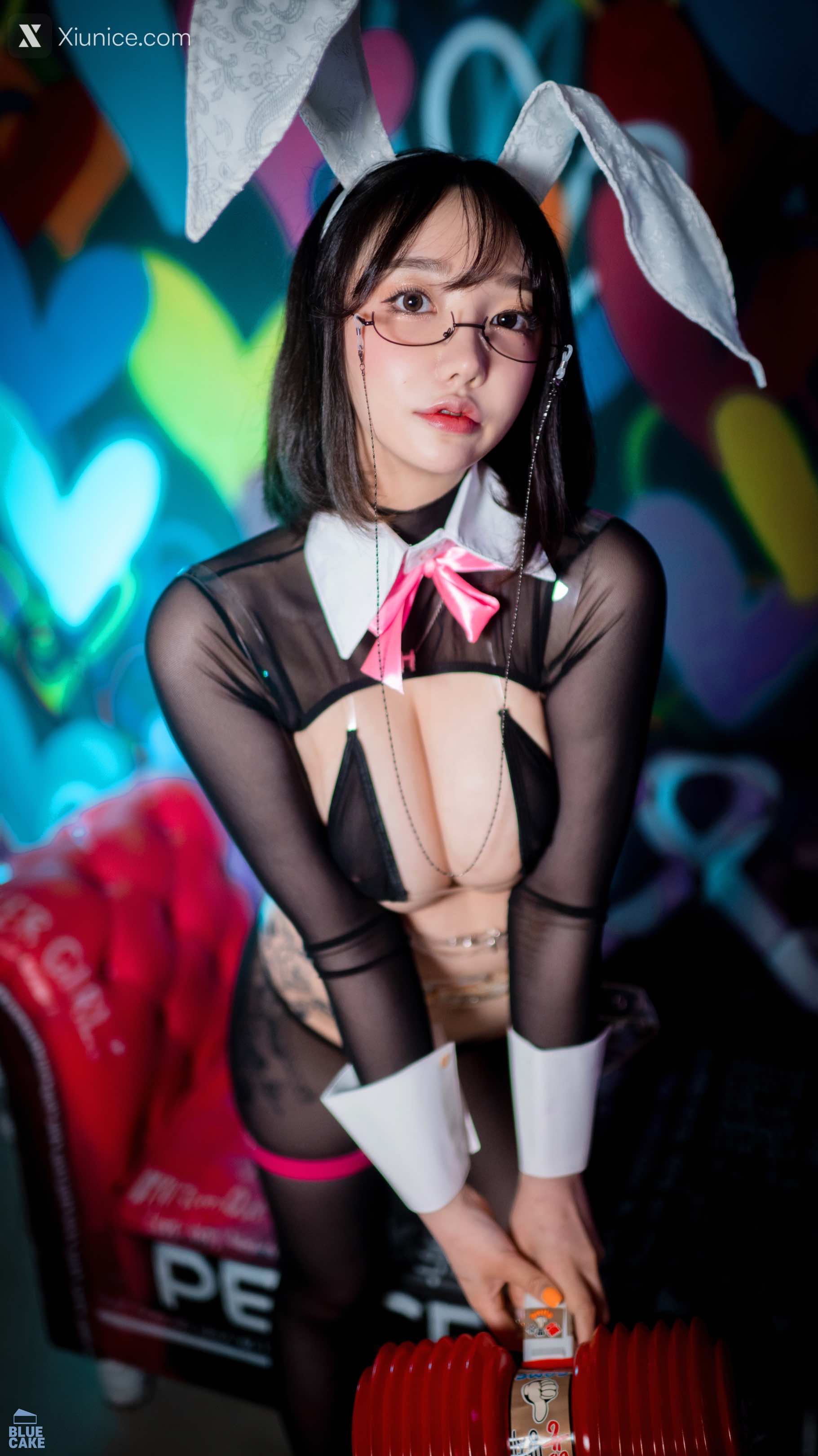 BLUECAKE Son Ye-Eun (손예은) – Reverse Bunny Girl 4K