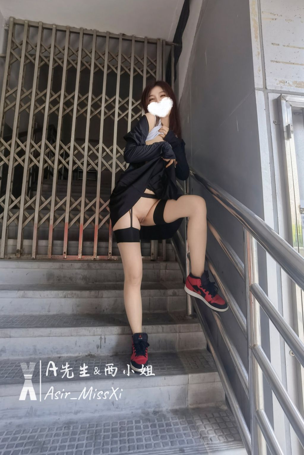 [OtherXXX] A先生西小姐： 淫妻调教 人前露出私拍福利