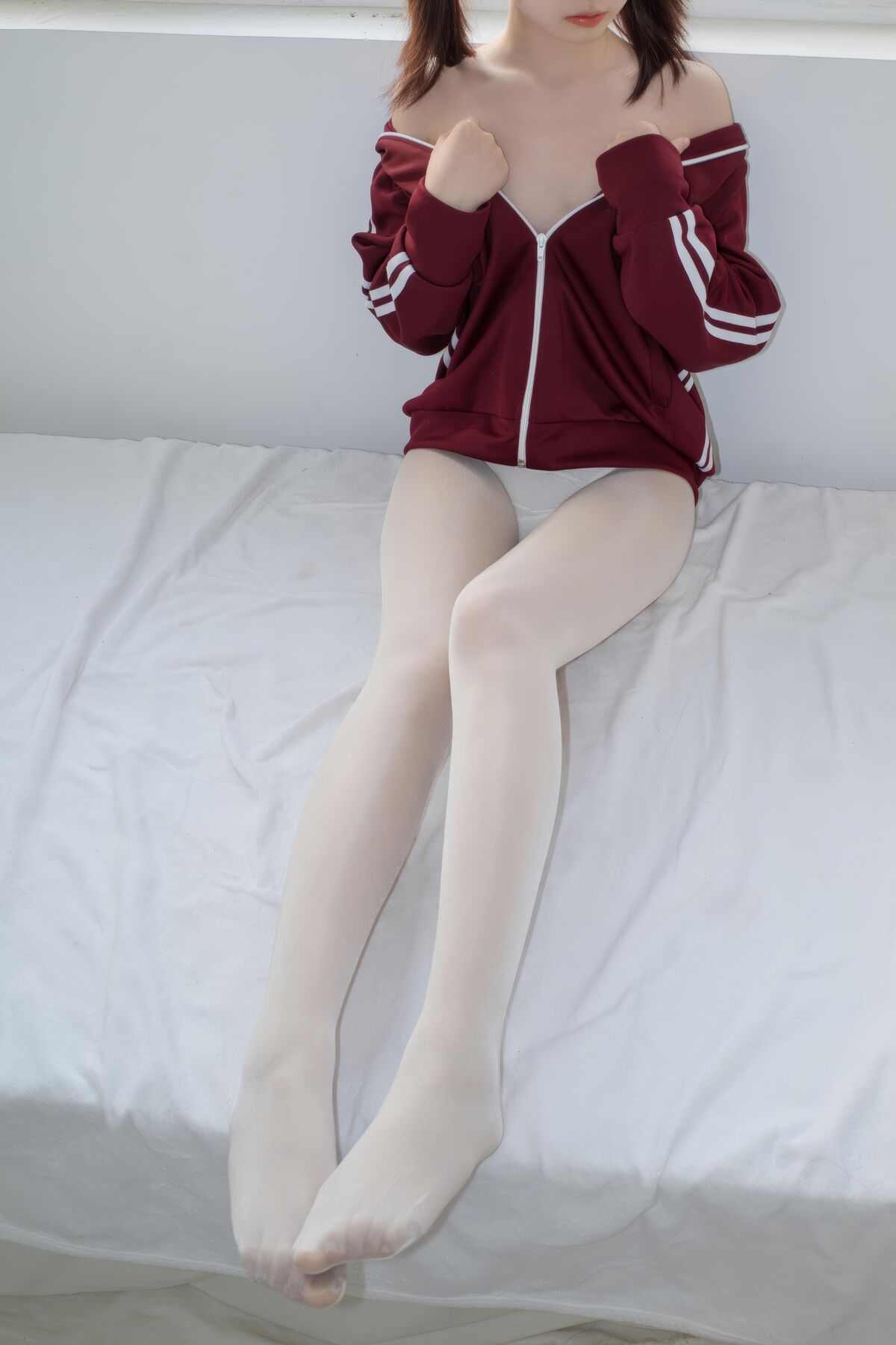 森萝财团写真 内部写真 Xiao Yoru 小夜 - 40D闪闪舍宾袜