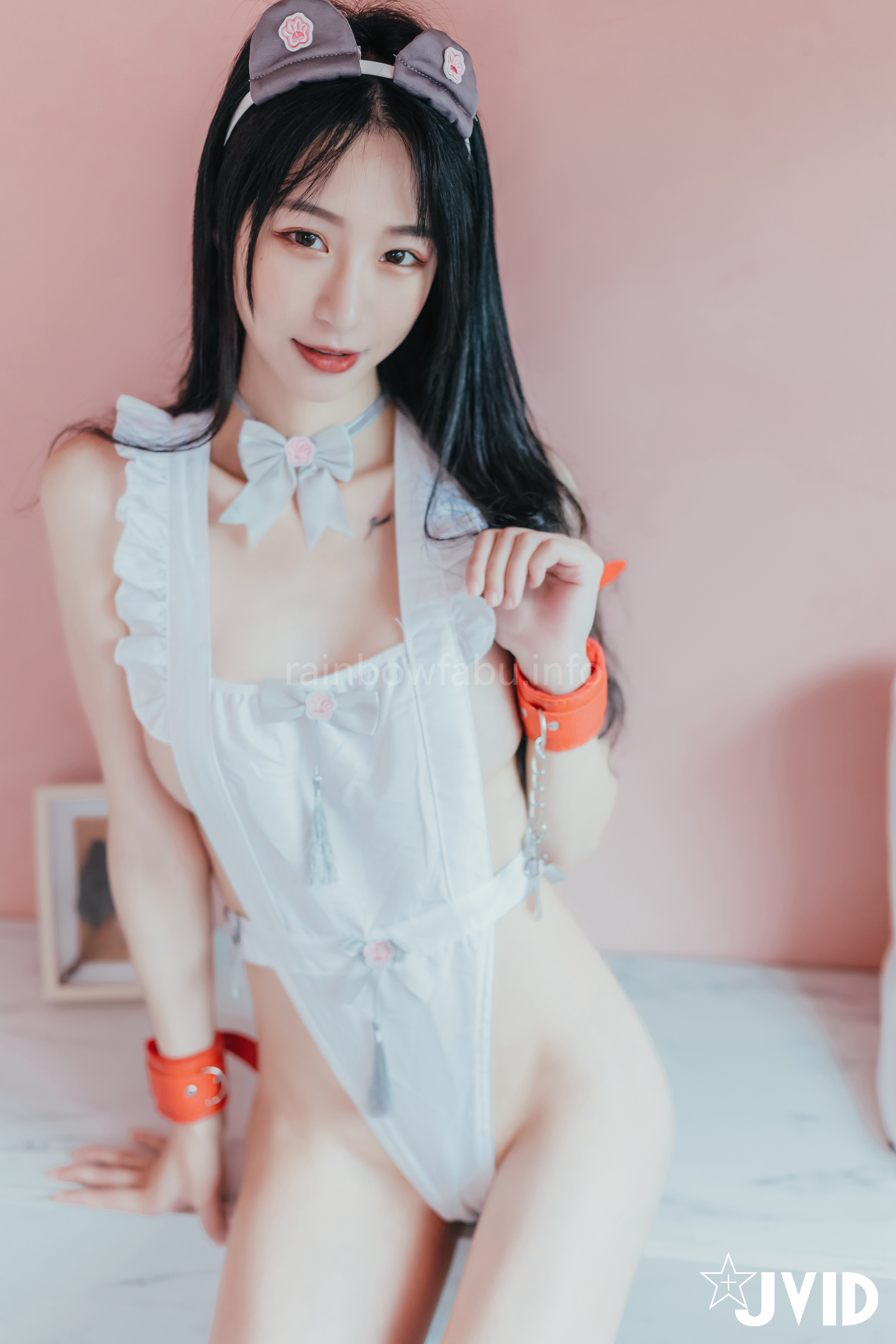 [JVID] Sunny小采緹 – 『開腿綑綁』過節寂寞難耐自己玩起來的Sunny小僕娘