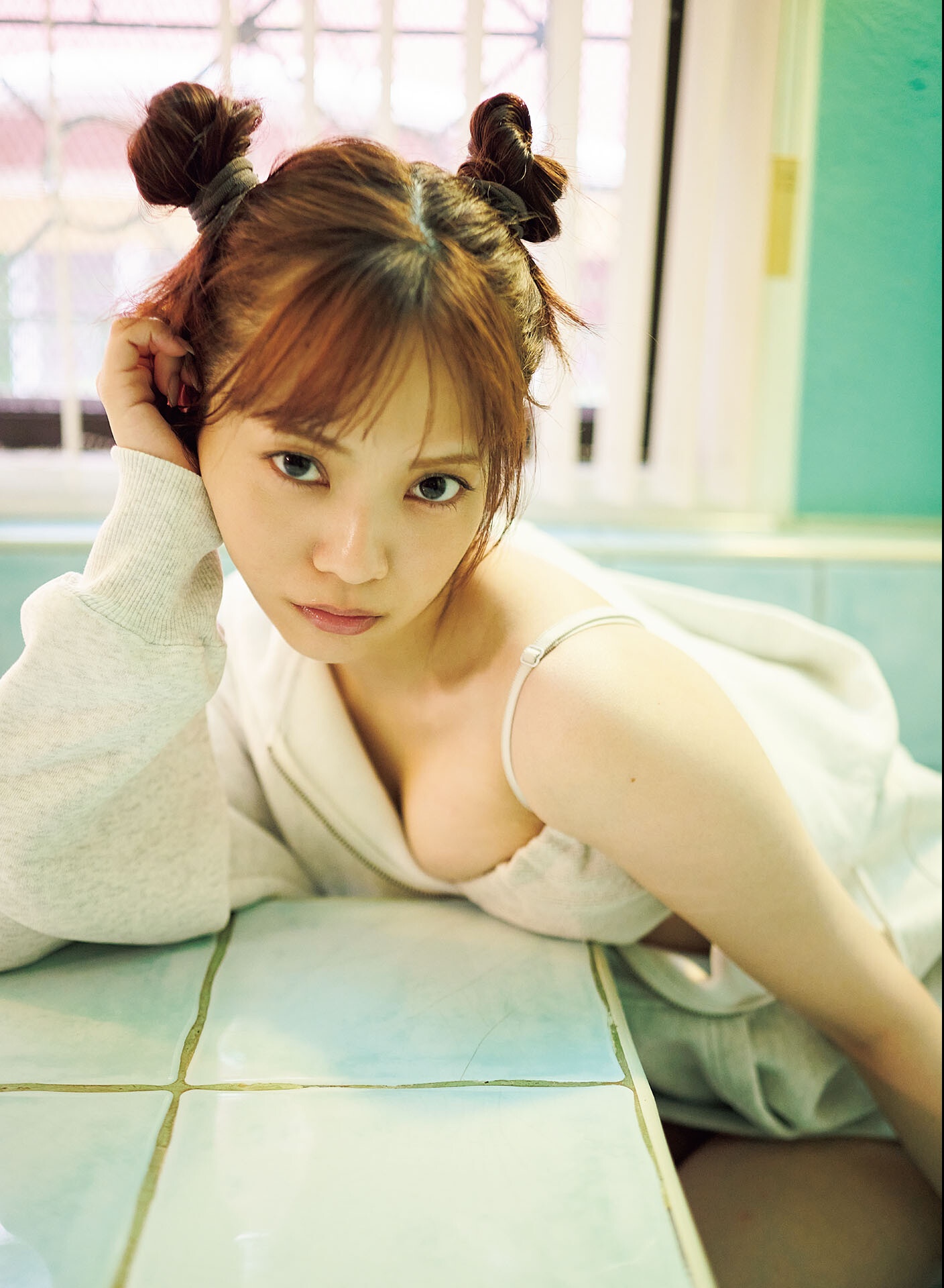 [Photobook] 宮田愛萌 Lilas【DMM限定アザーカット付き版】