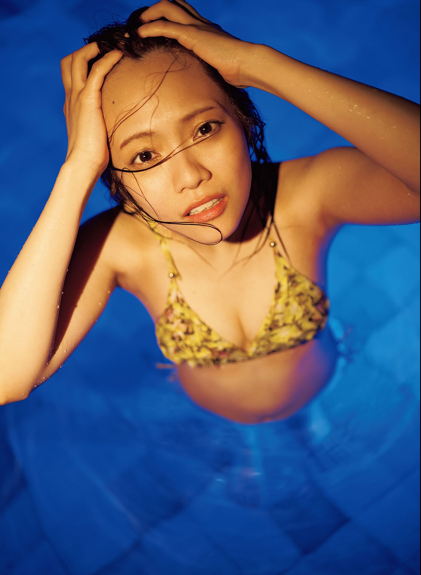 [Photobook] 宮田愛萌 Lilas【DMM限定アザーカット付き版】
