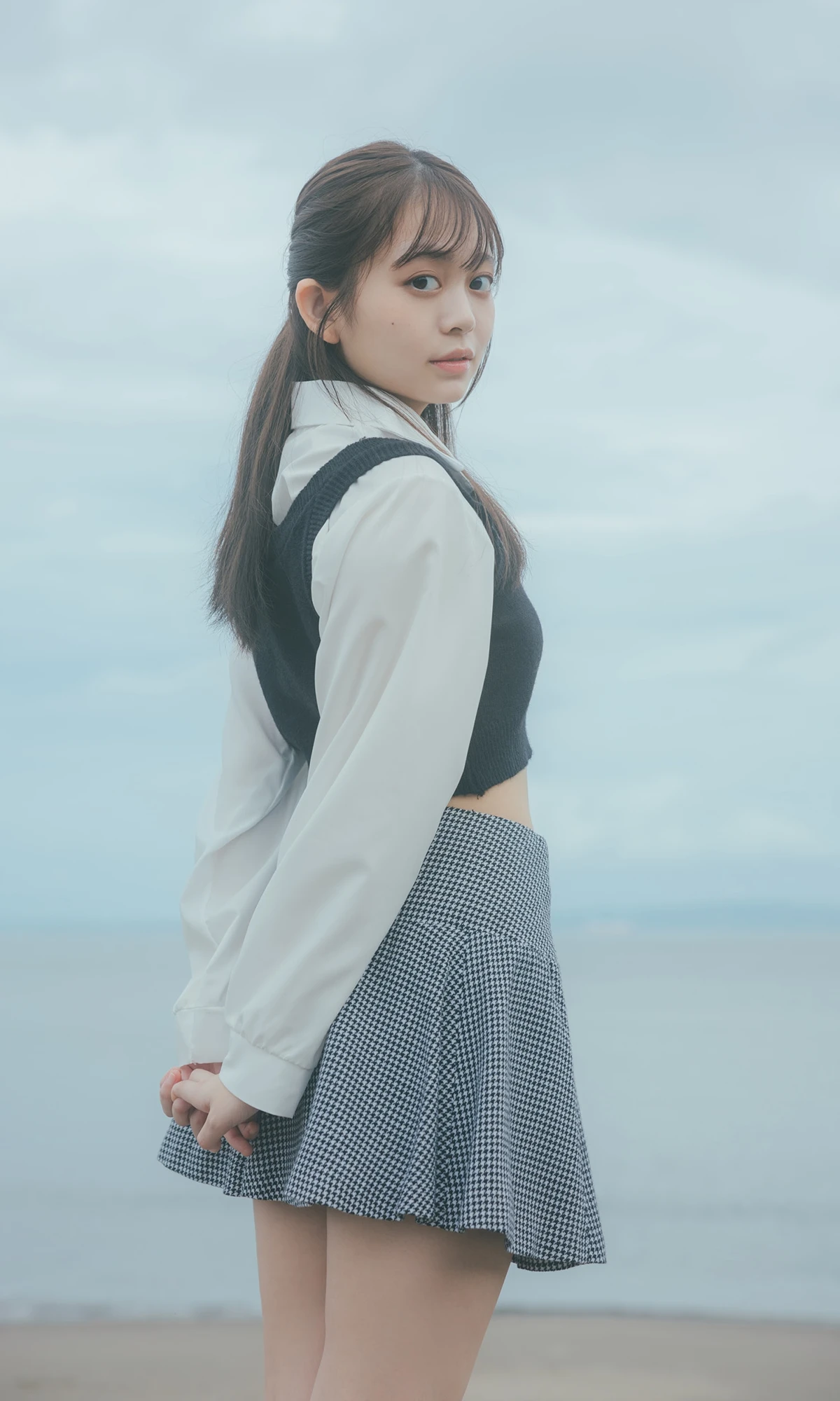 Mai Horai 蓬莱舞, 週プレ Photo Book 「See eye to eye」