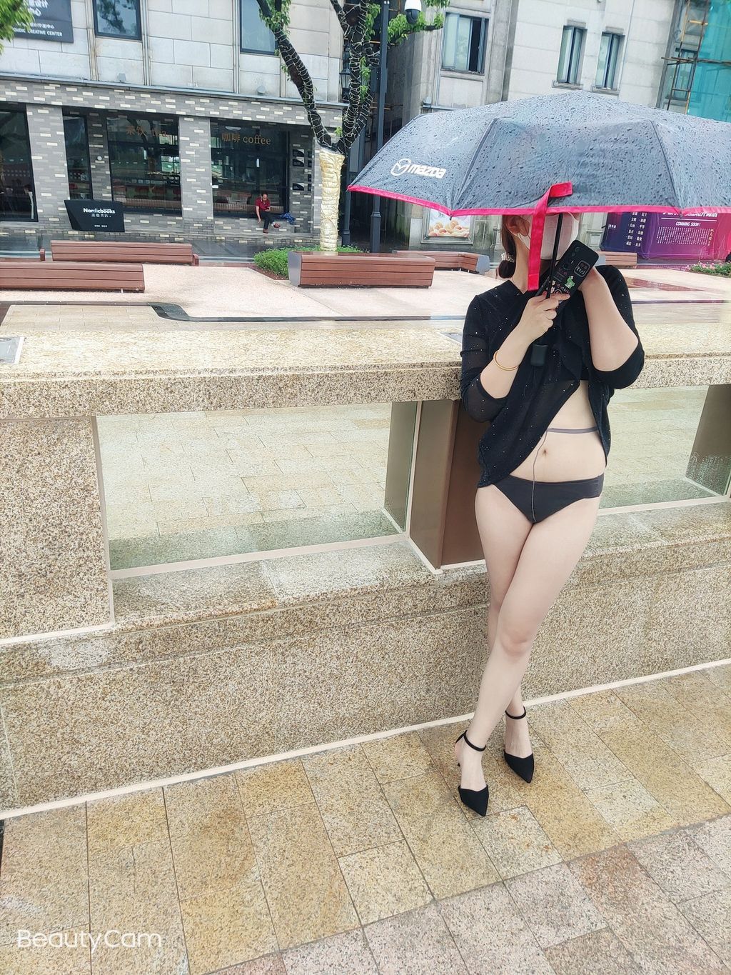 [OtherXXX] 沐子： 人前露出极品人妻