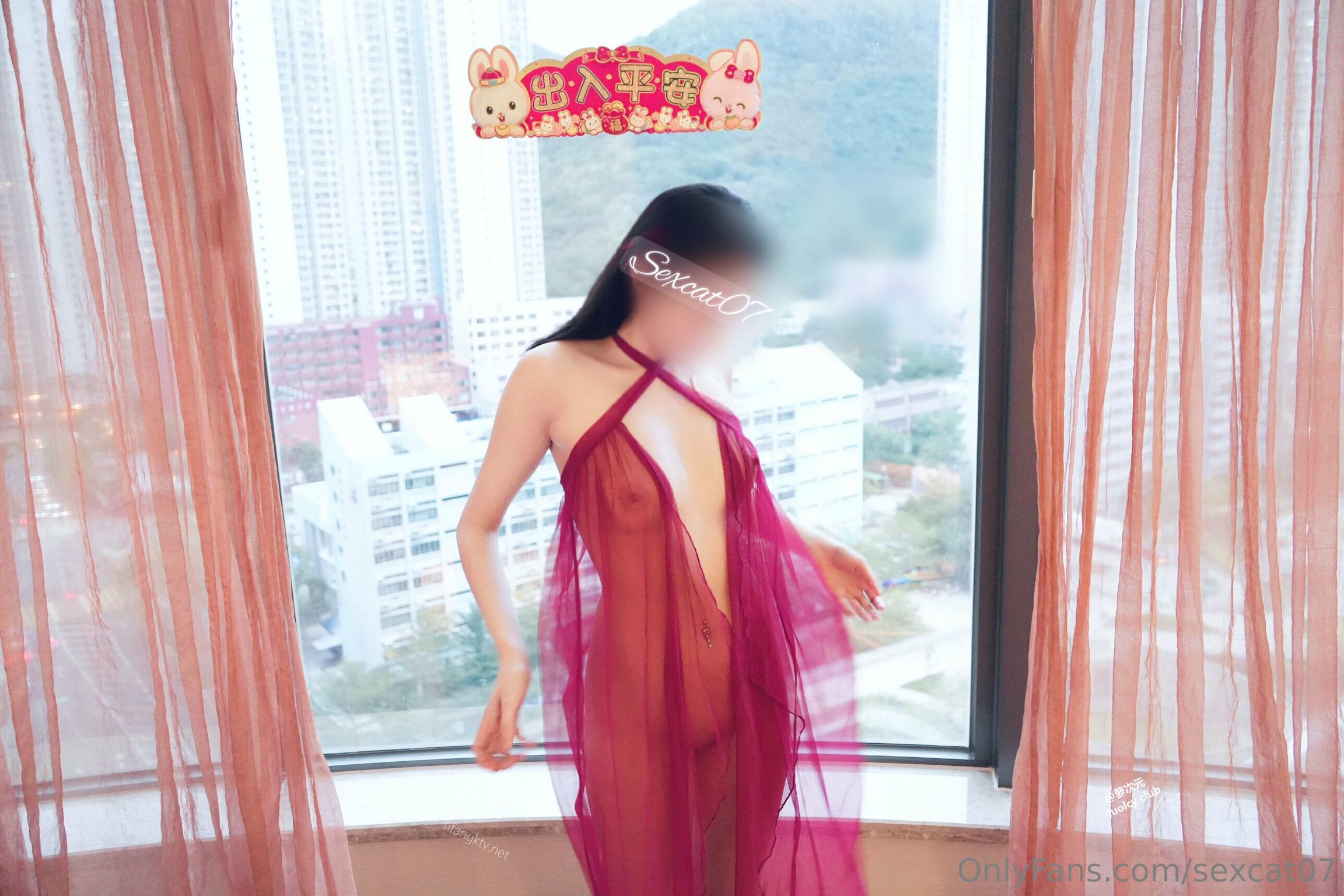 [OtherXXX] Sexcat(性感的猫)： OF究极绿帽骚妻 健身室大乱交混战
