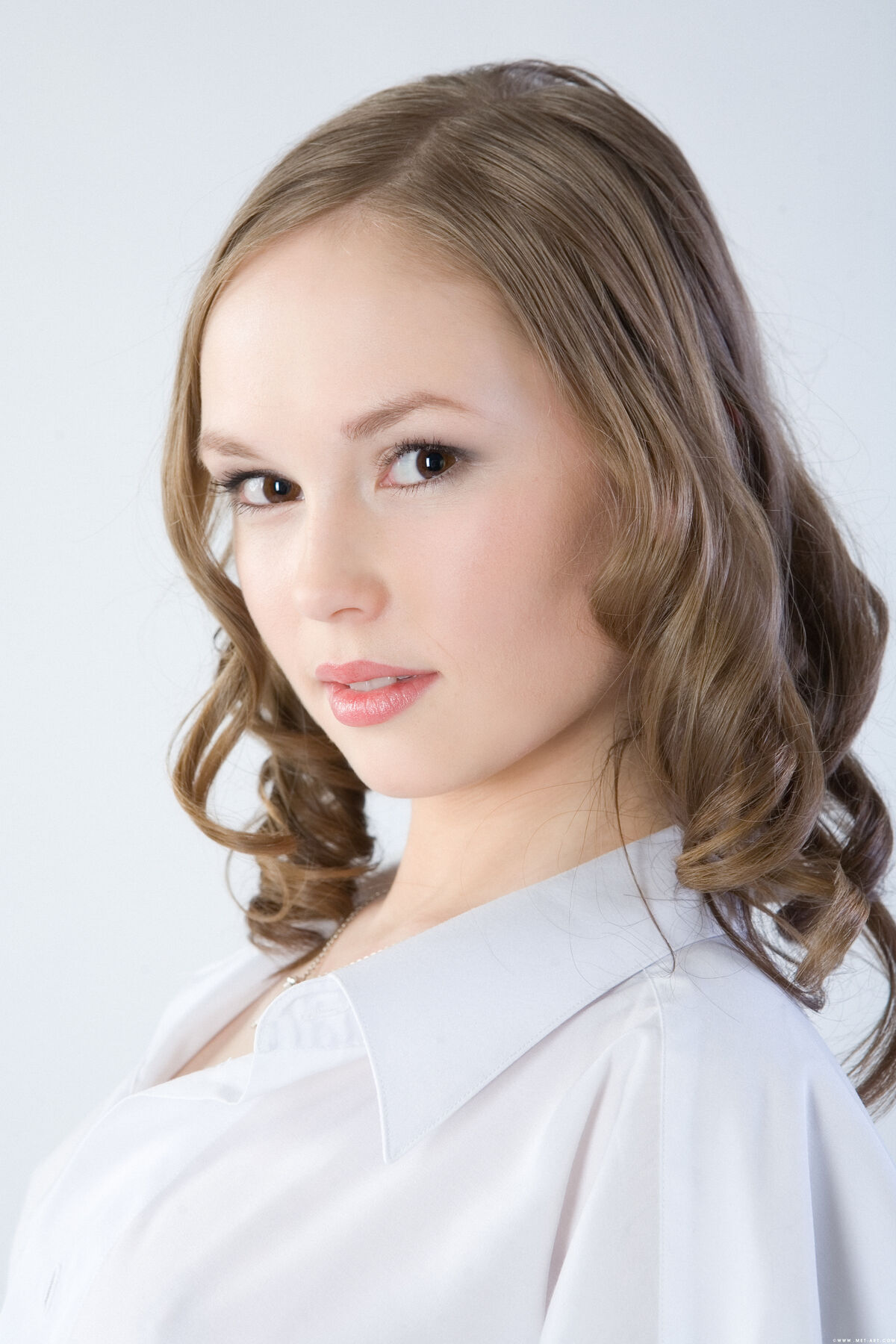 MetArt Caesaria - Presenting Part01