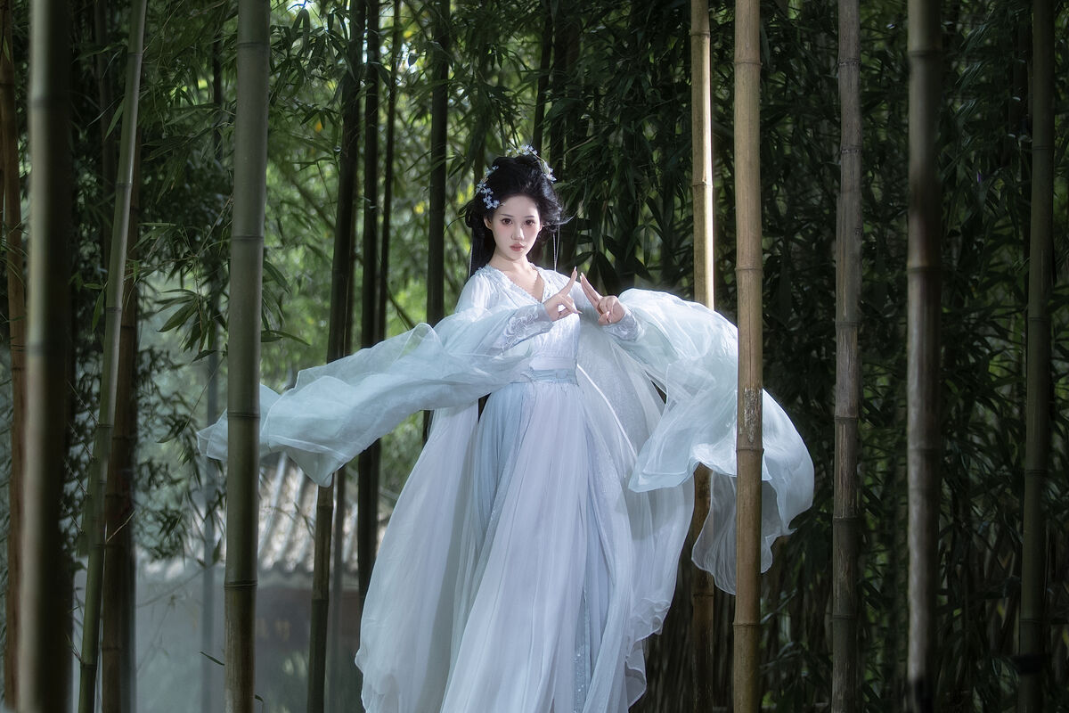 YiTuYu艺图语 Vol.10452 Yi Ming
