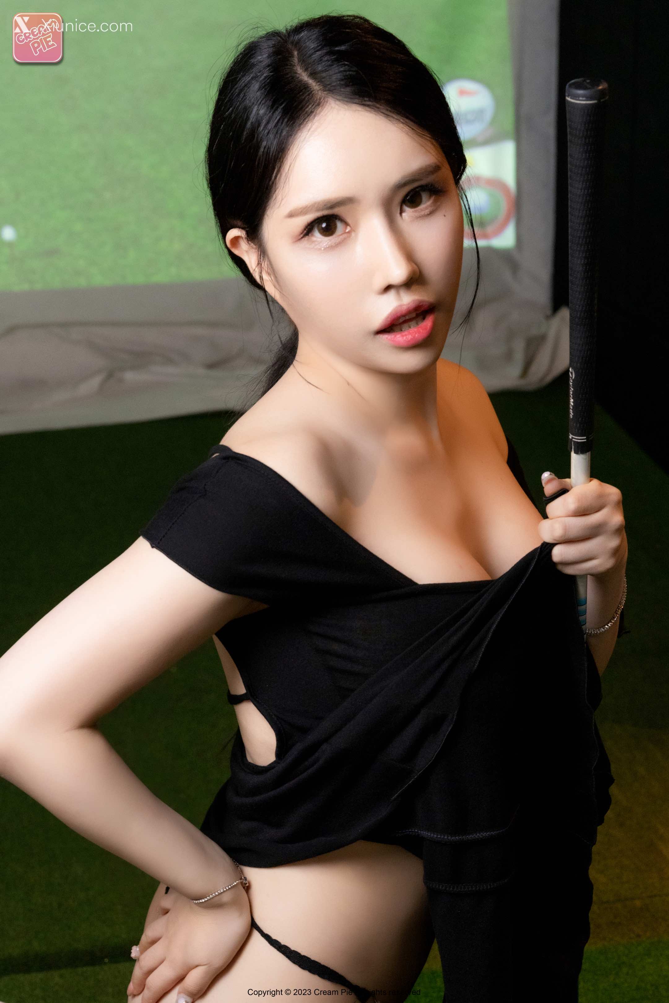 Fantasy Story Hani (하니) – Screen Golf 4K
