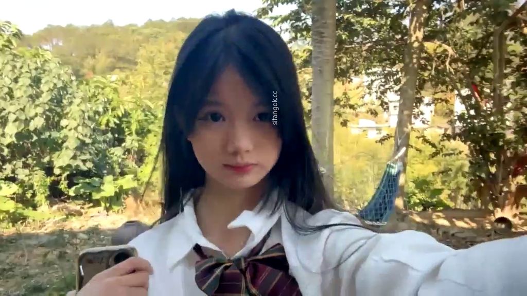 水嫩宝宝: 农村07年美少女 户外跳蛋 勾搭隔壁油腻大叔 51 水嫩宝宝: 农村07年美少女 户外跳蛋 勾搭隔壁油腻大叔