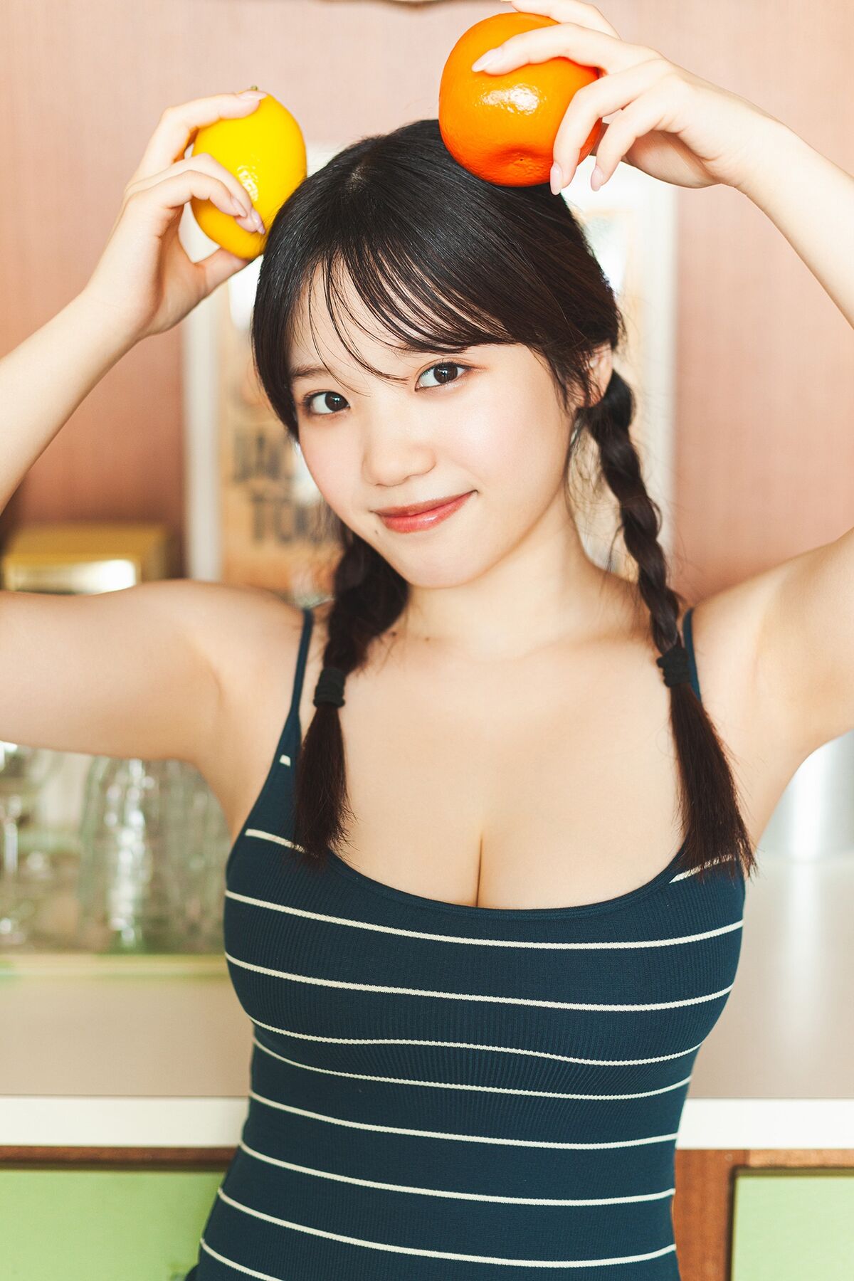 Minami Hori 堀みなみ - FRIDAYデジタル写真集 聖なるHカップ Vol.2