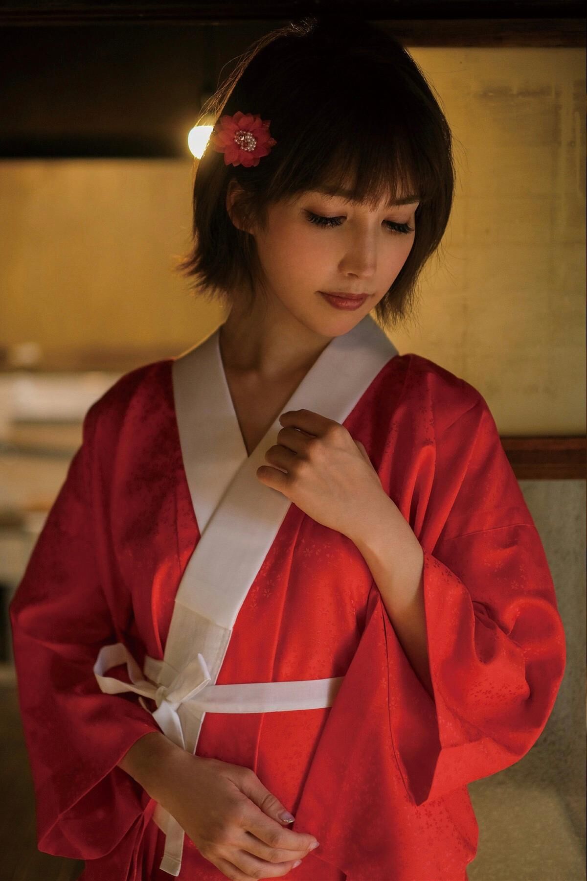 Shiori Tokunaga 徳永しおり - Travel Guide 旅のしおり