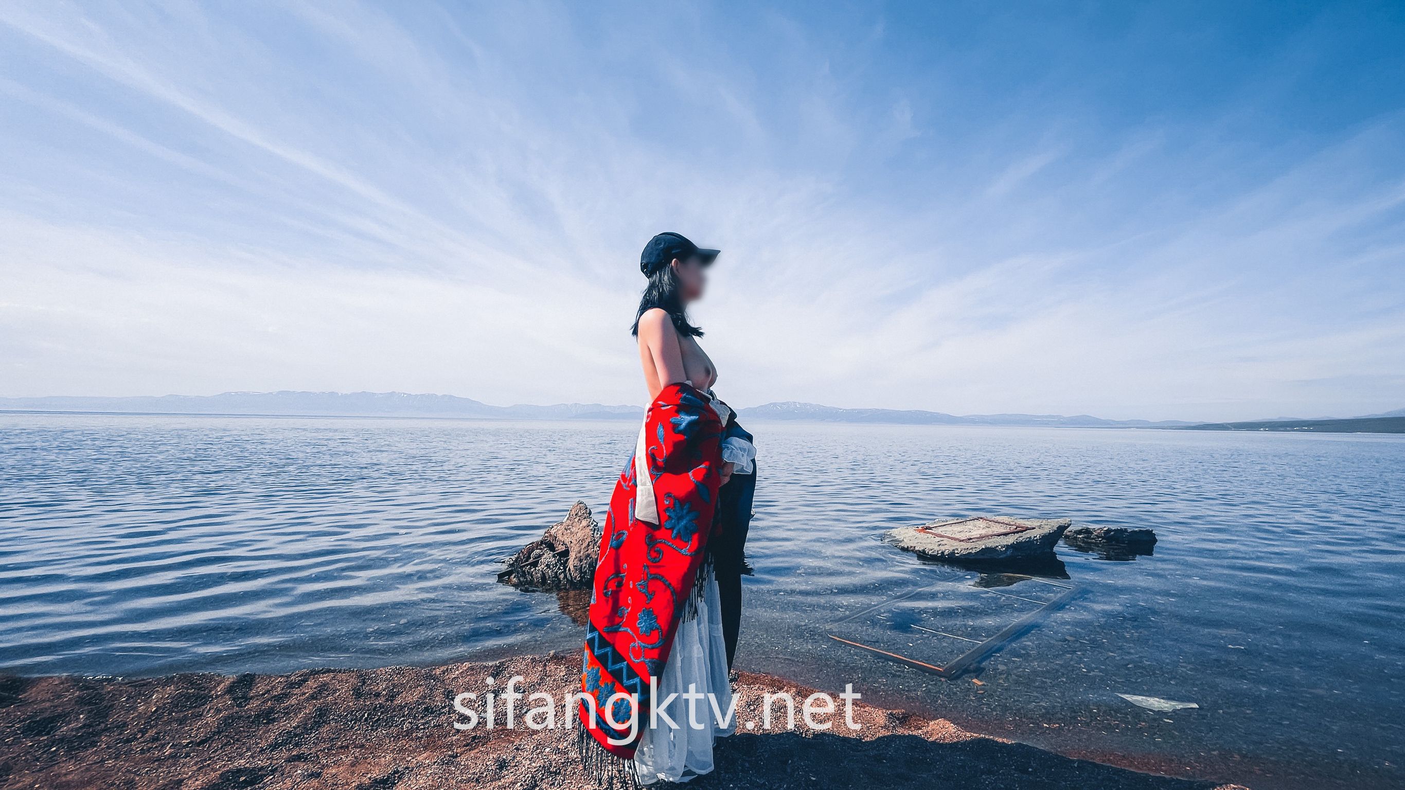 [OtherXXX] 小可爱： 绿帽癖NTR夫妻 旅拍露出
