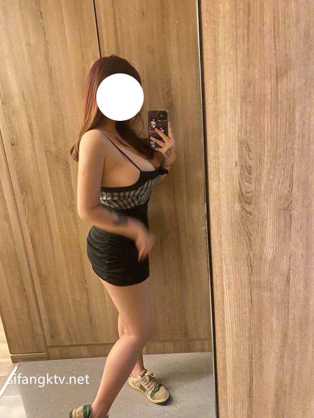 [OtherXXX] Mico板烧鸭鸭： X高价福利视频写真