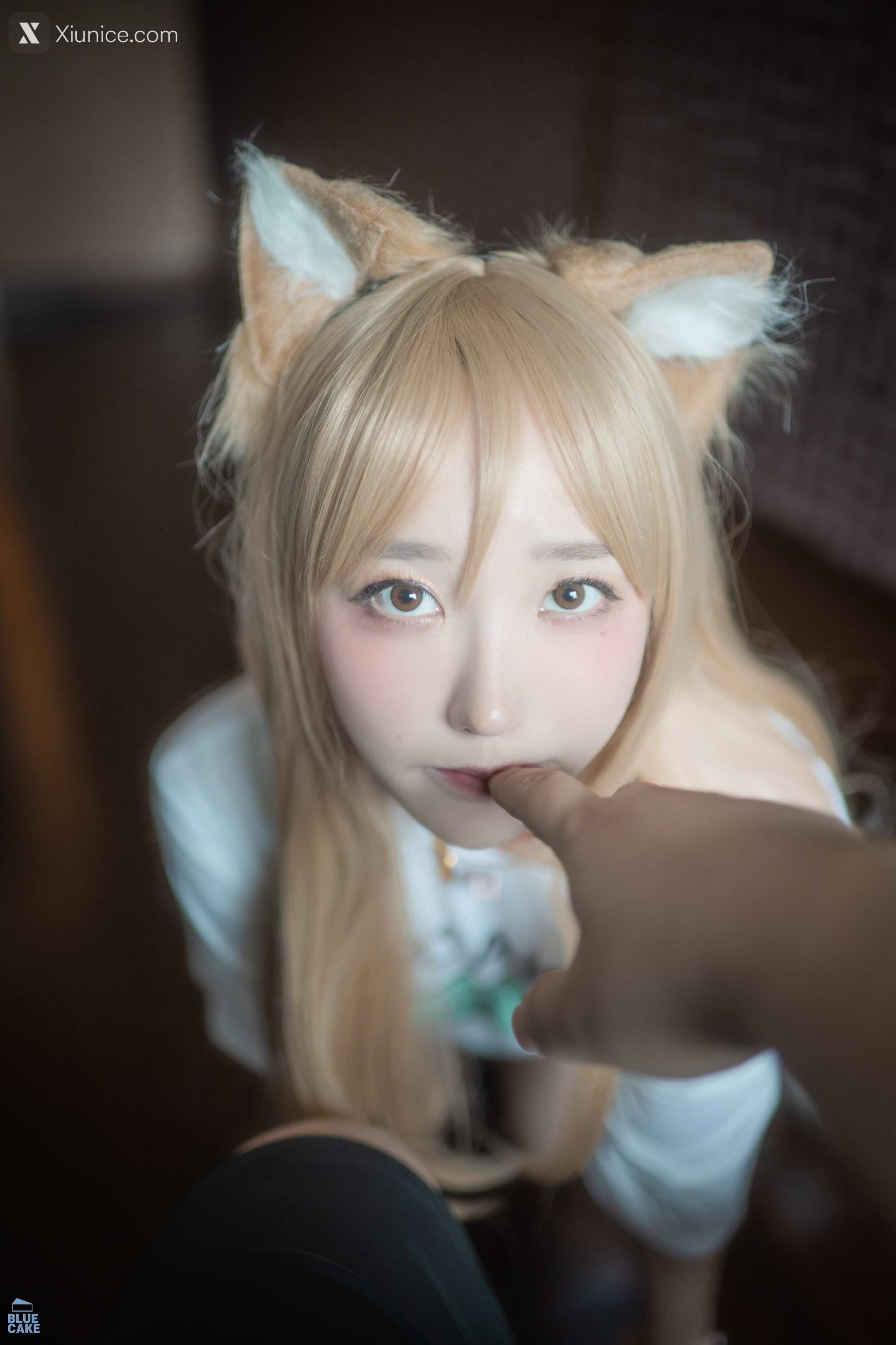 BLUECAKE Son Ye-Eun (손예은) – Puss Puss (+RED Ver + COSPLAY) 4K