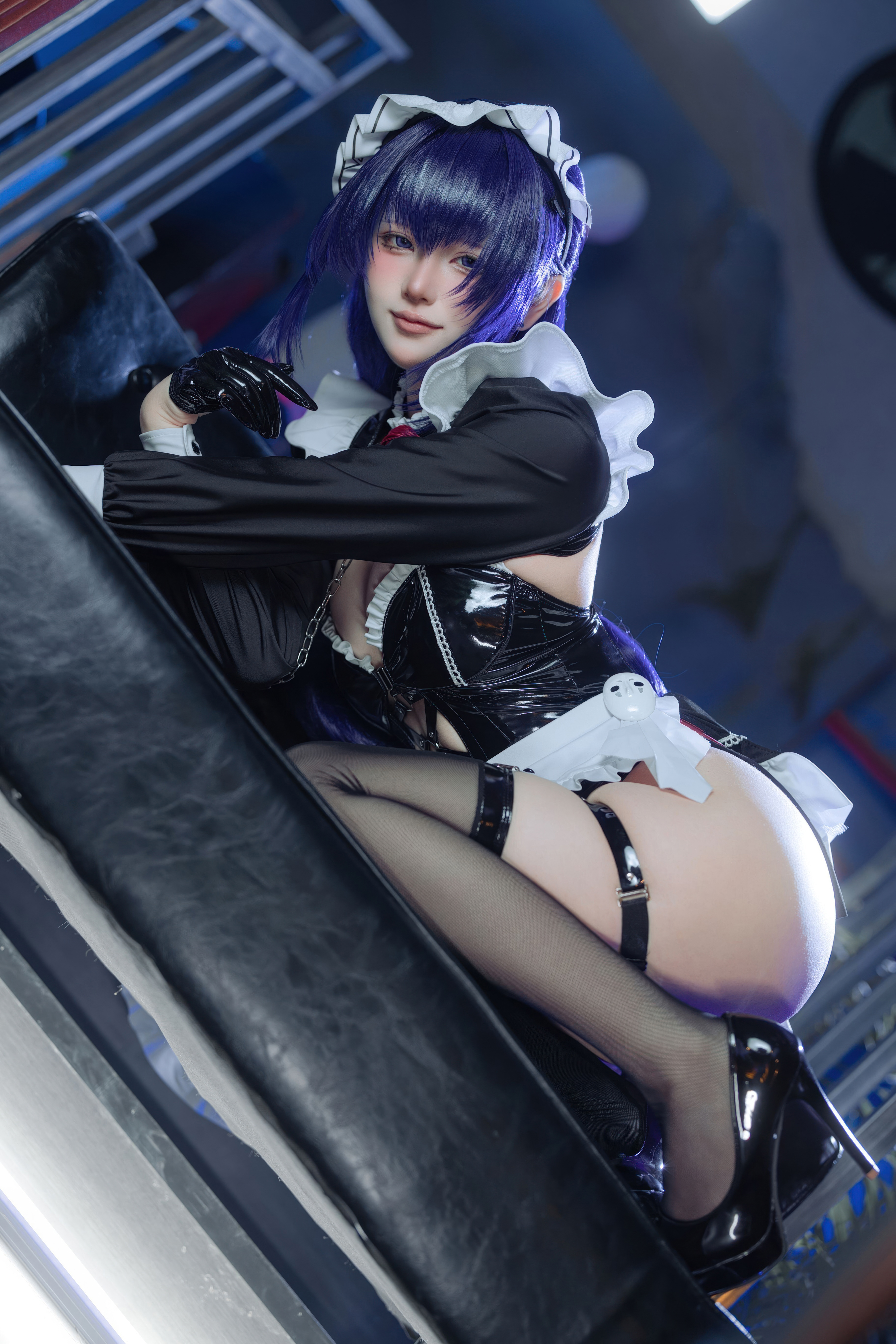 [Cosplay] 屿鱼 Nikke胜利女神 米哈拉·咖啡女仆
