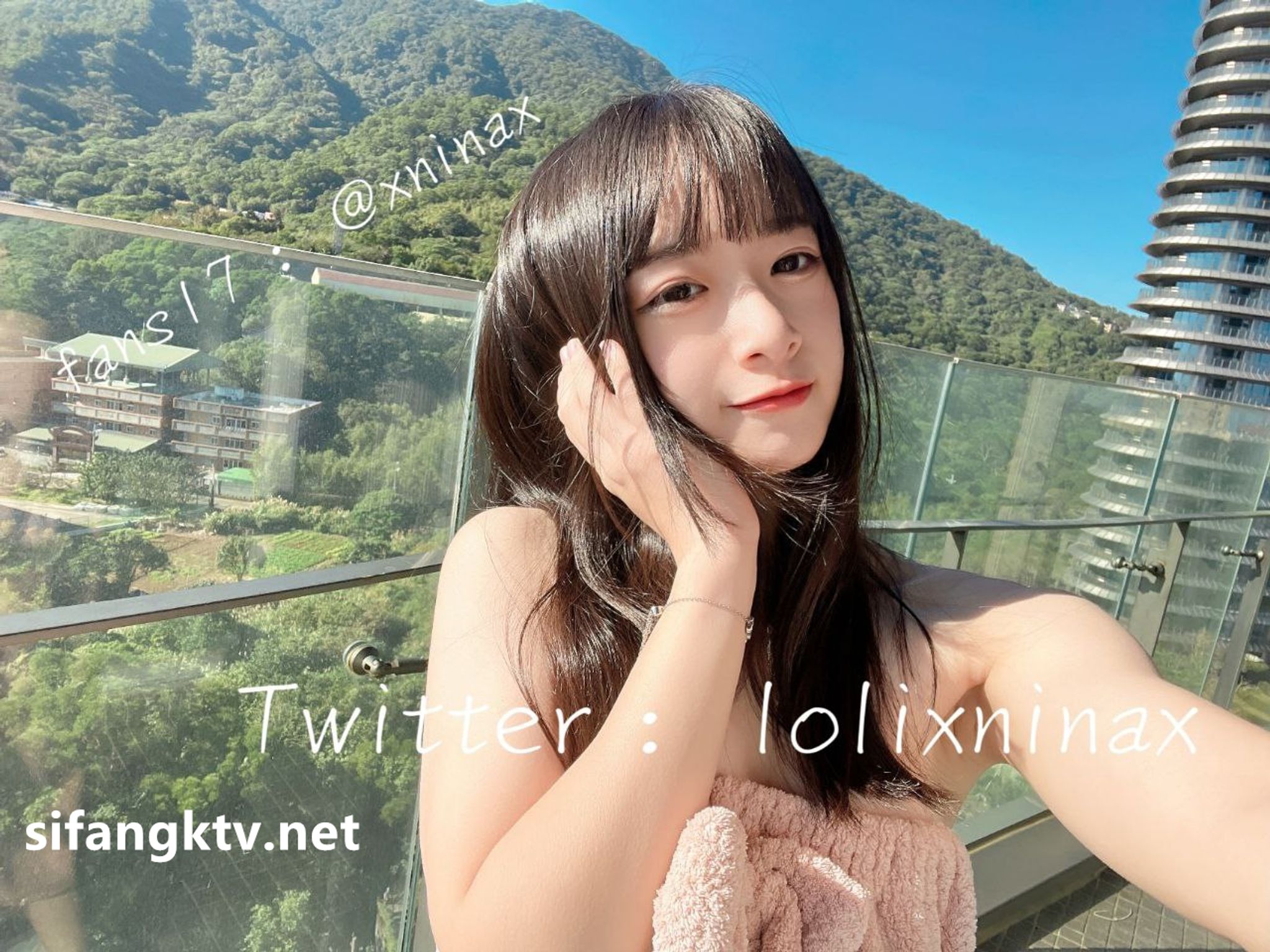 lolixnixax(小只马妮娜): 超级可爱的双马尾福利姬 #01 348 lolixnixax(小只马妮娜): 超级可爱的双马尾福利姬 #01