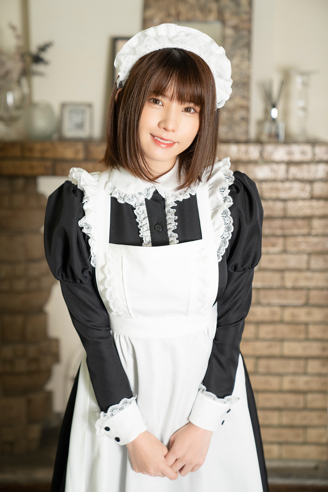 [Photobook] えなこ「メイドアーミー★プリンセス」【月チャンデジグラ】