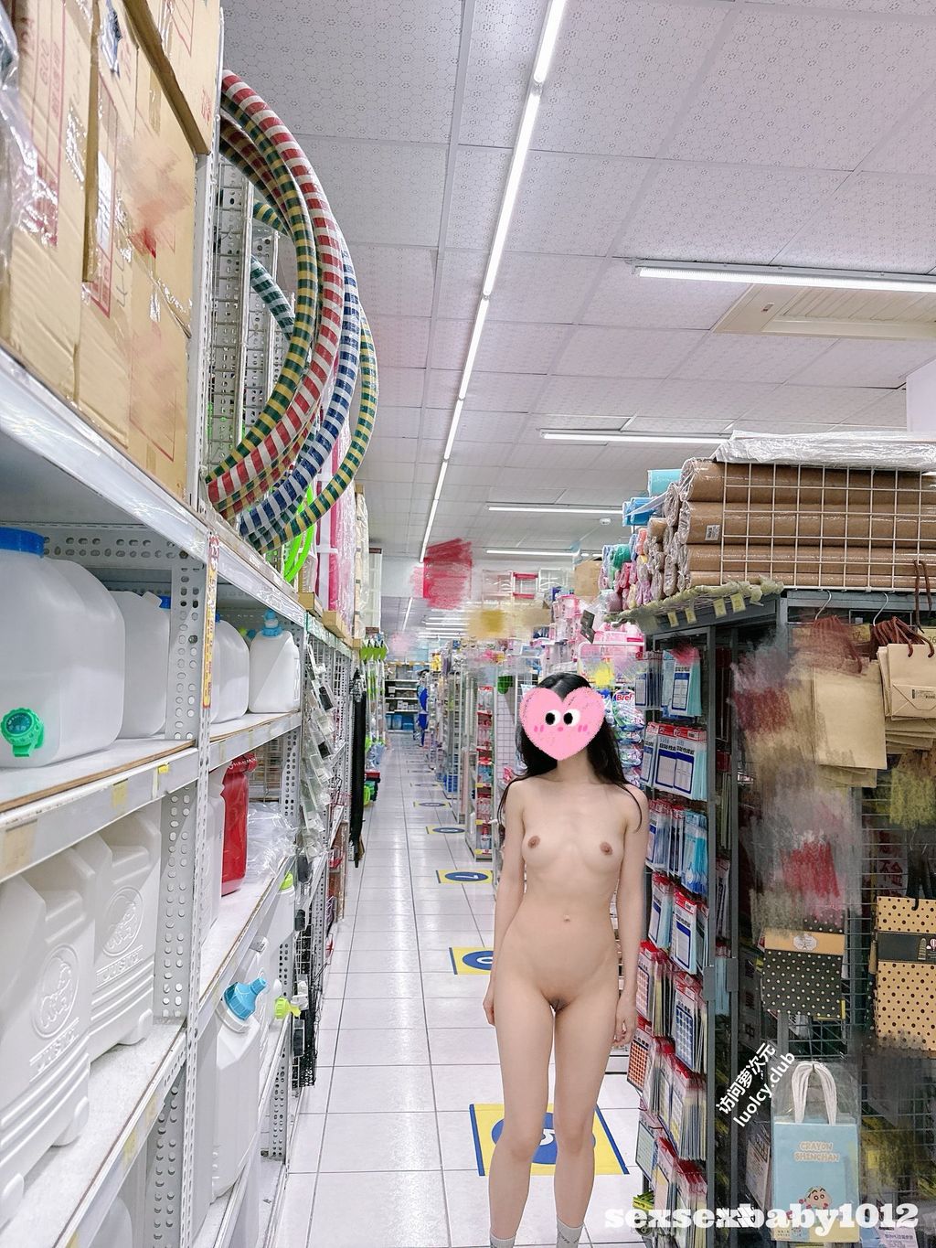 [OtherXXX] 薇安安： 极品福利姬 人前露出福利订阅