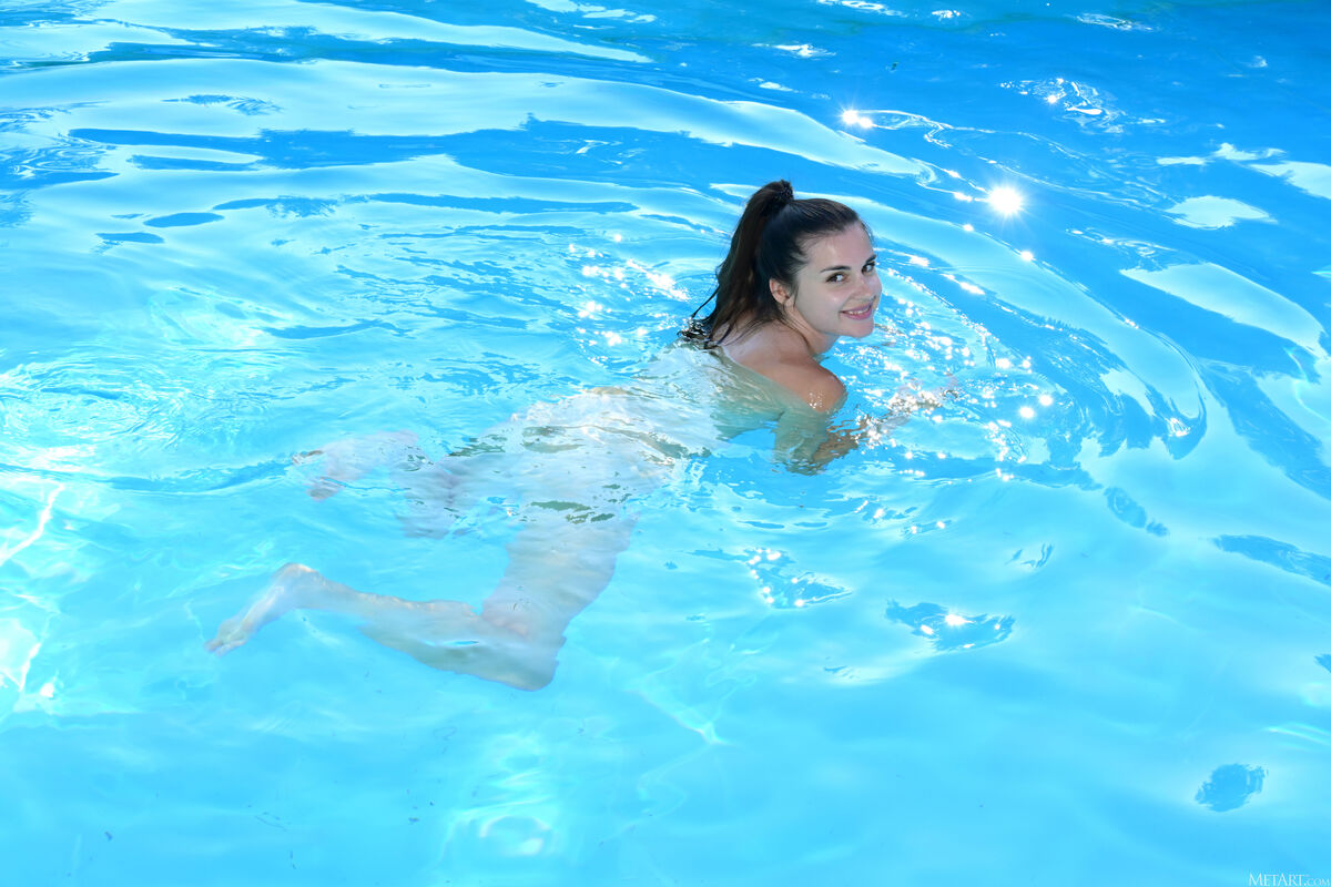 MetArt Alina - Poolside Plunge Part01