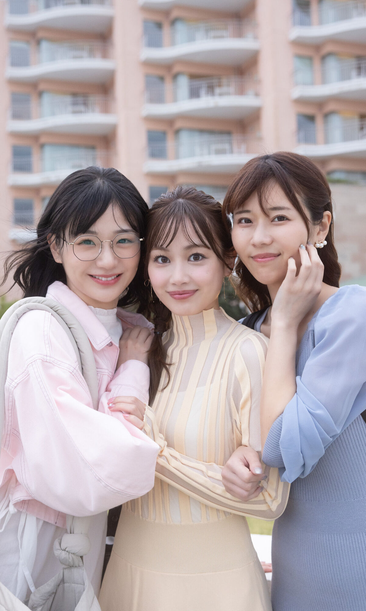 Kasumi Hasegawa 長谷川かすみ and Yui Ito 伊藤優衣 and Yuki Mizuhara 水原ゆき - デジタル限定