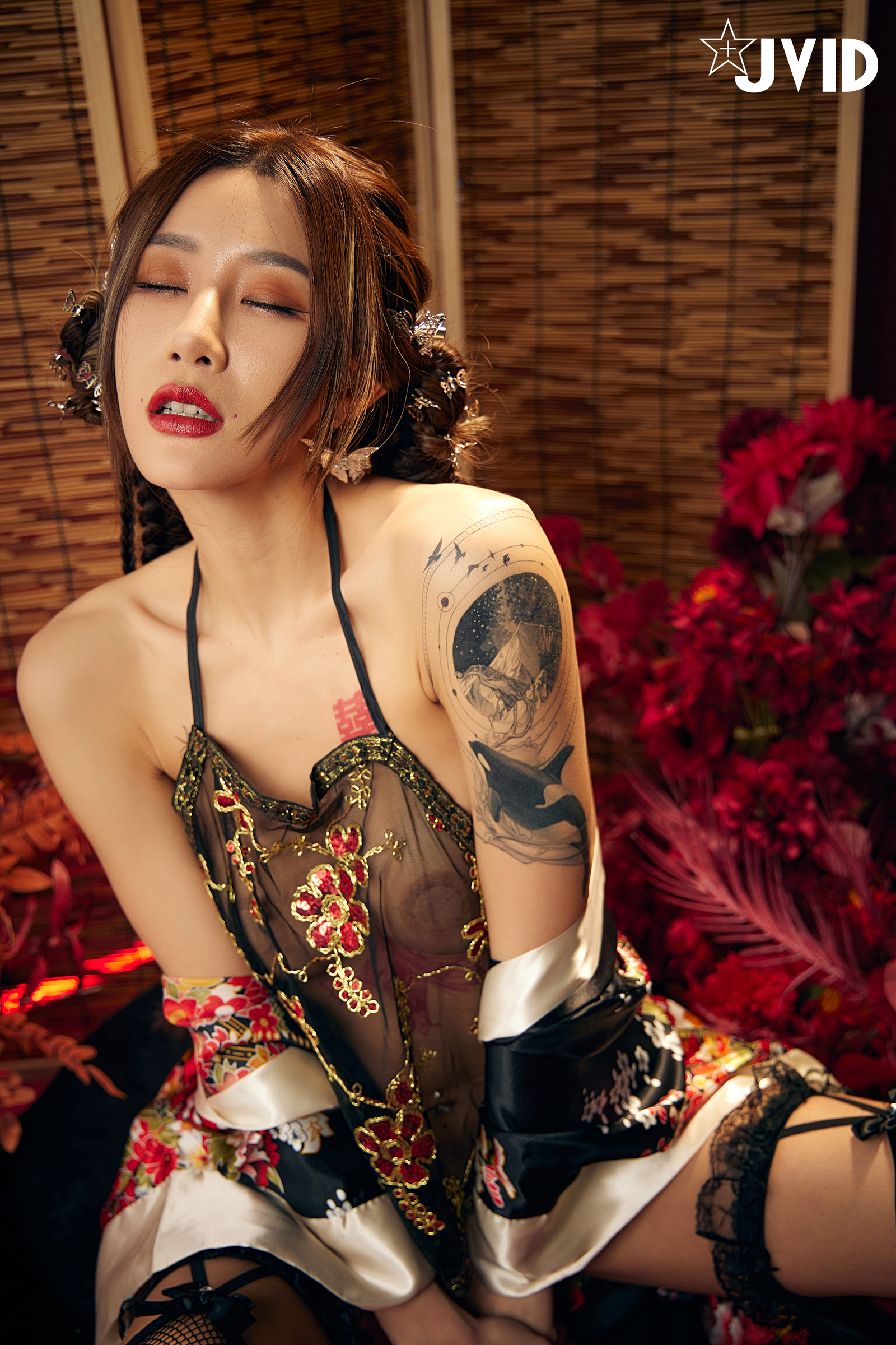 [JVID] Lara 雙囍 – 聖上寵幸首選～傾國傾城囍媚娘 婀娜多姿 酥胸外露