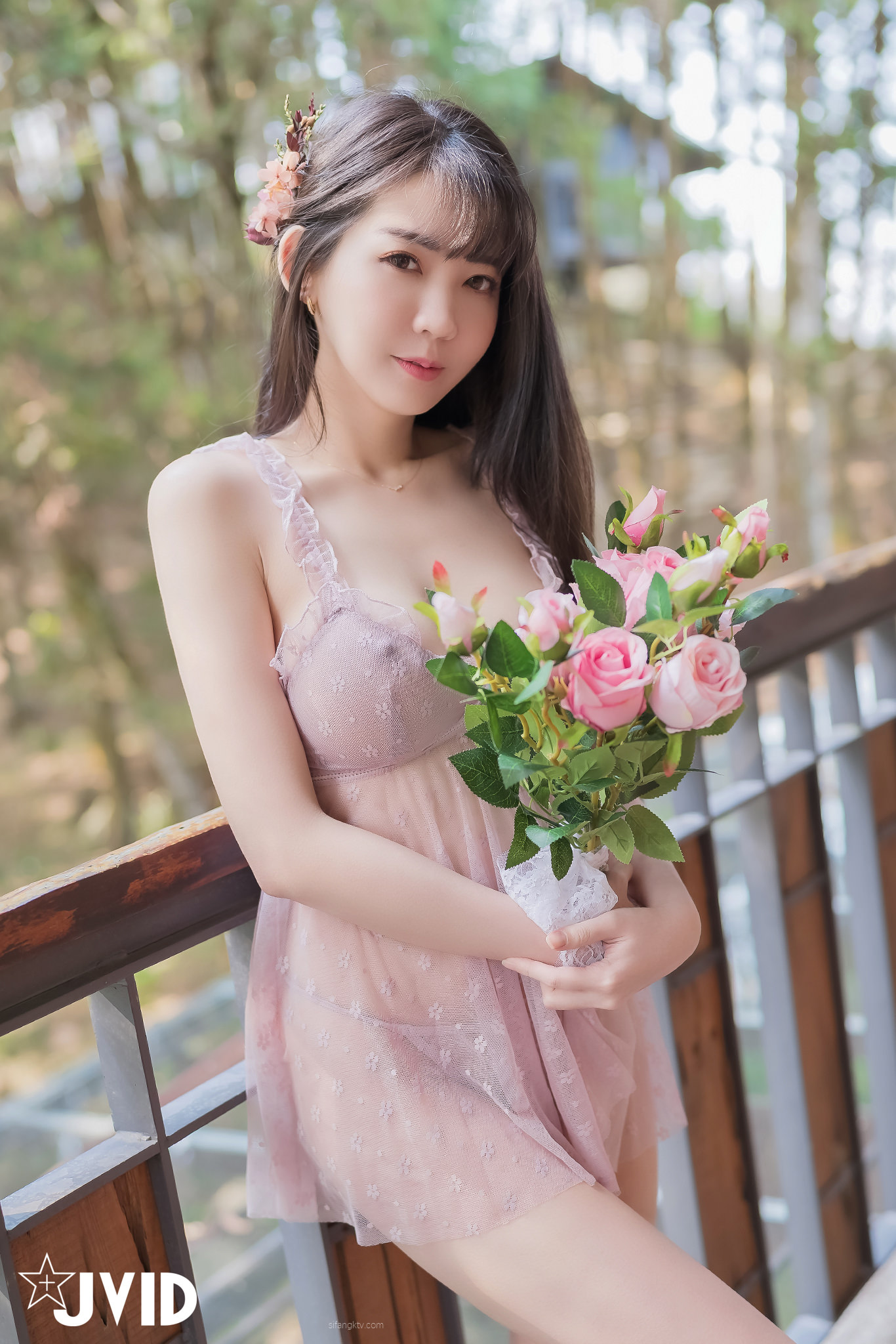 [JVID] 媛媛 – 带美乳女神到岩里岛风的乡间小屋度假去