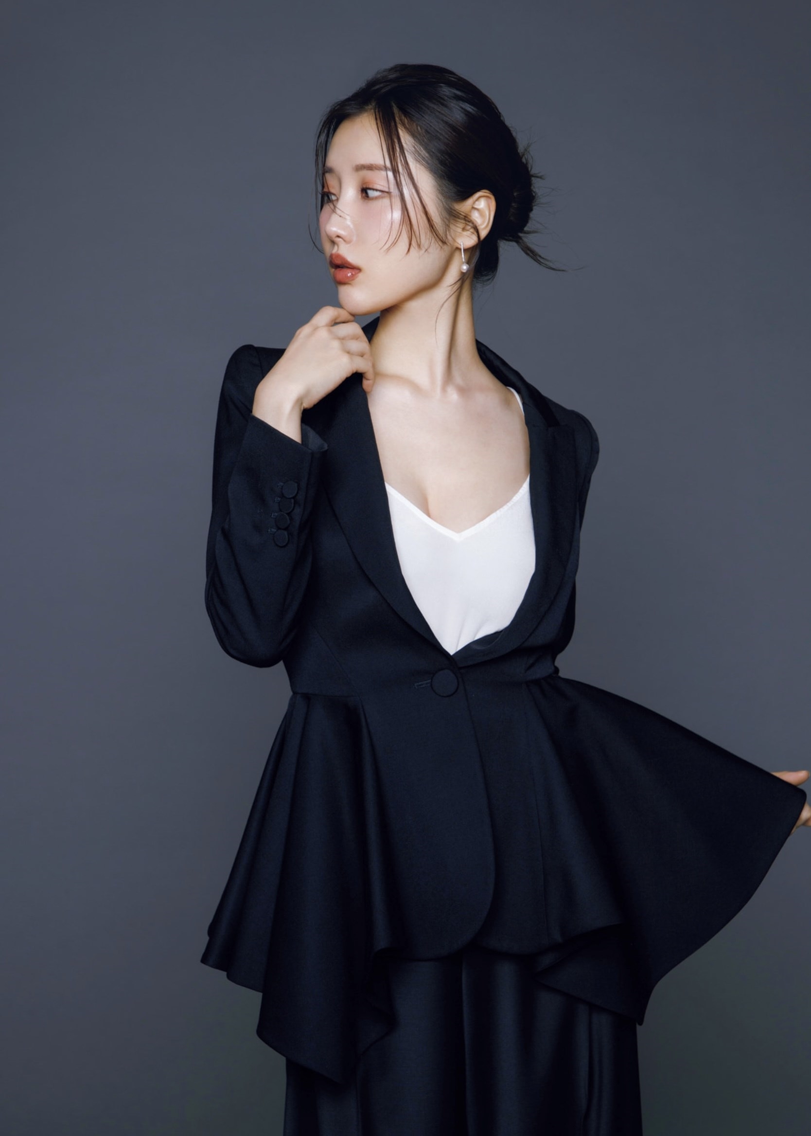 [Photobook] 志崎樺音1st写真集 unplugged