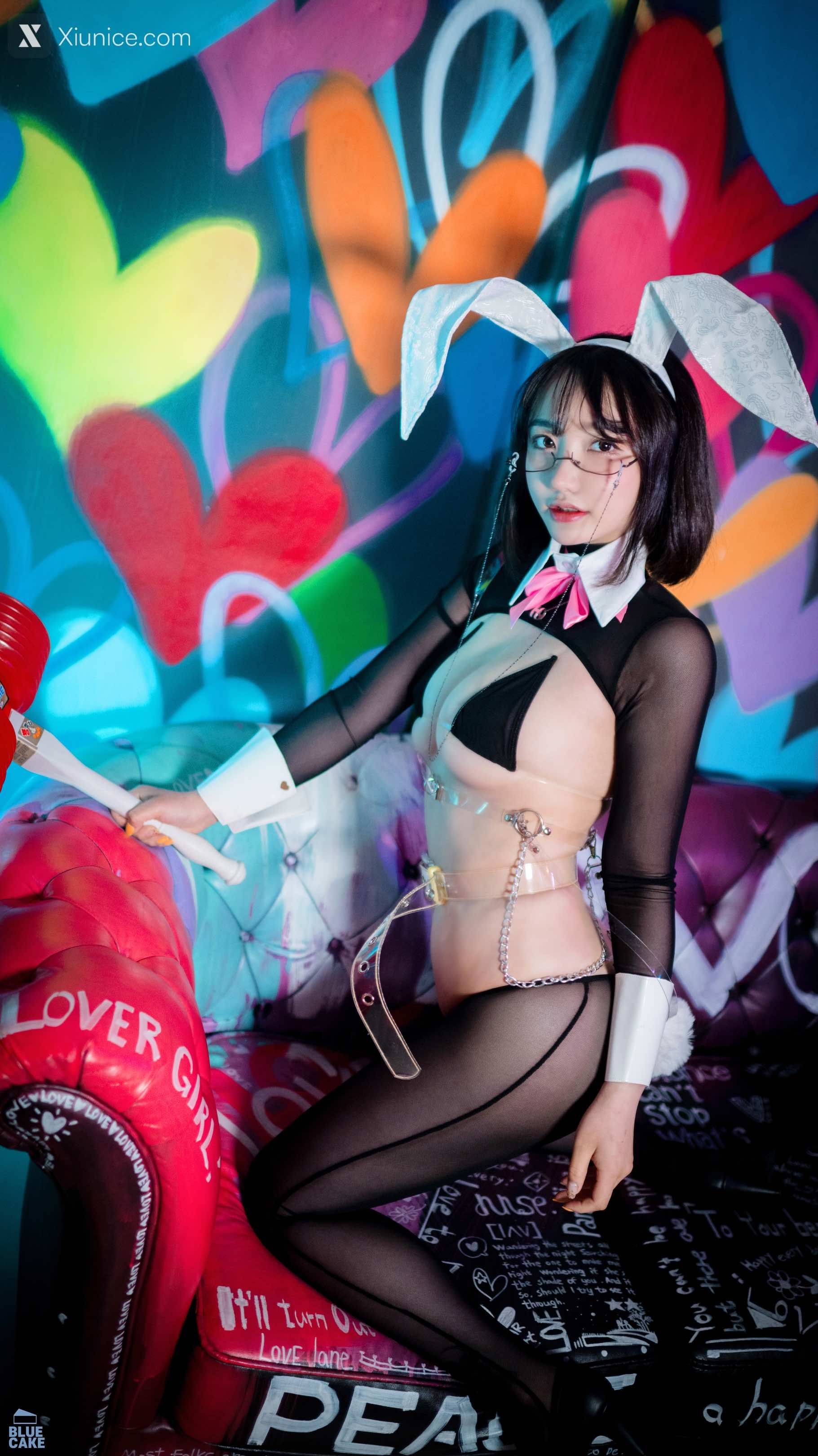 BLUECAKE Son Ye-Eun (손예은) – Reverse Bunny Girl 4K