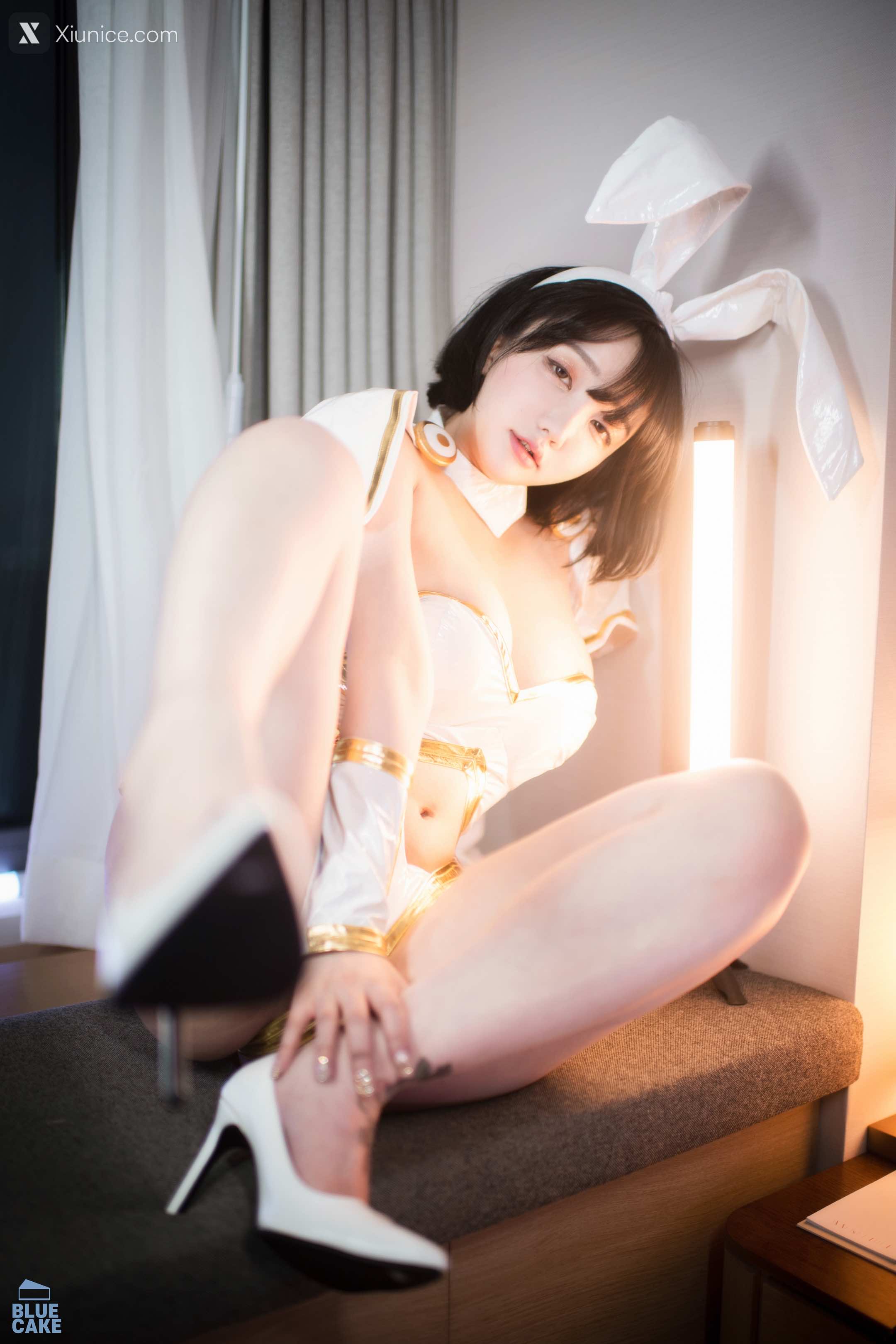 BLUECAKE Son Ye-Eun (손예은) – BunnyLuXXX 4K