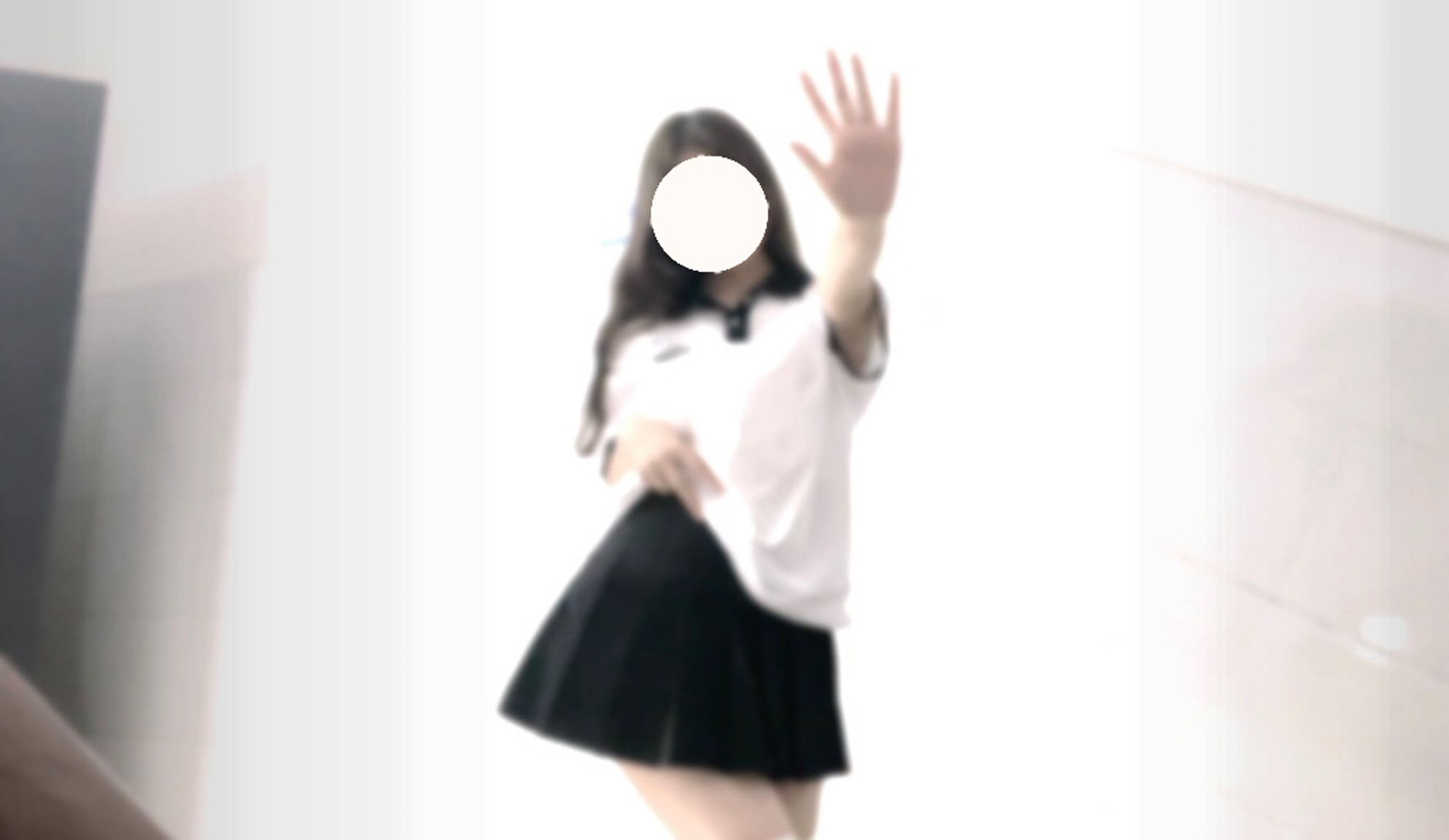 小坦克型女大学： 户外露出 漂亮学生妹私下极度反差 性瘾小母狗