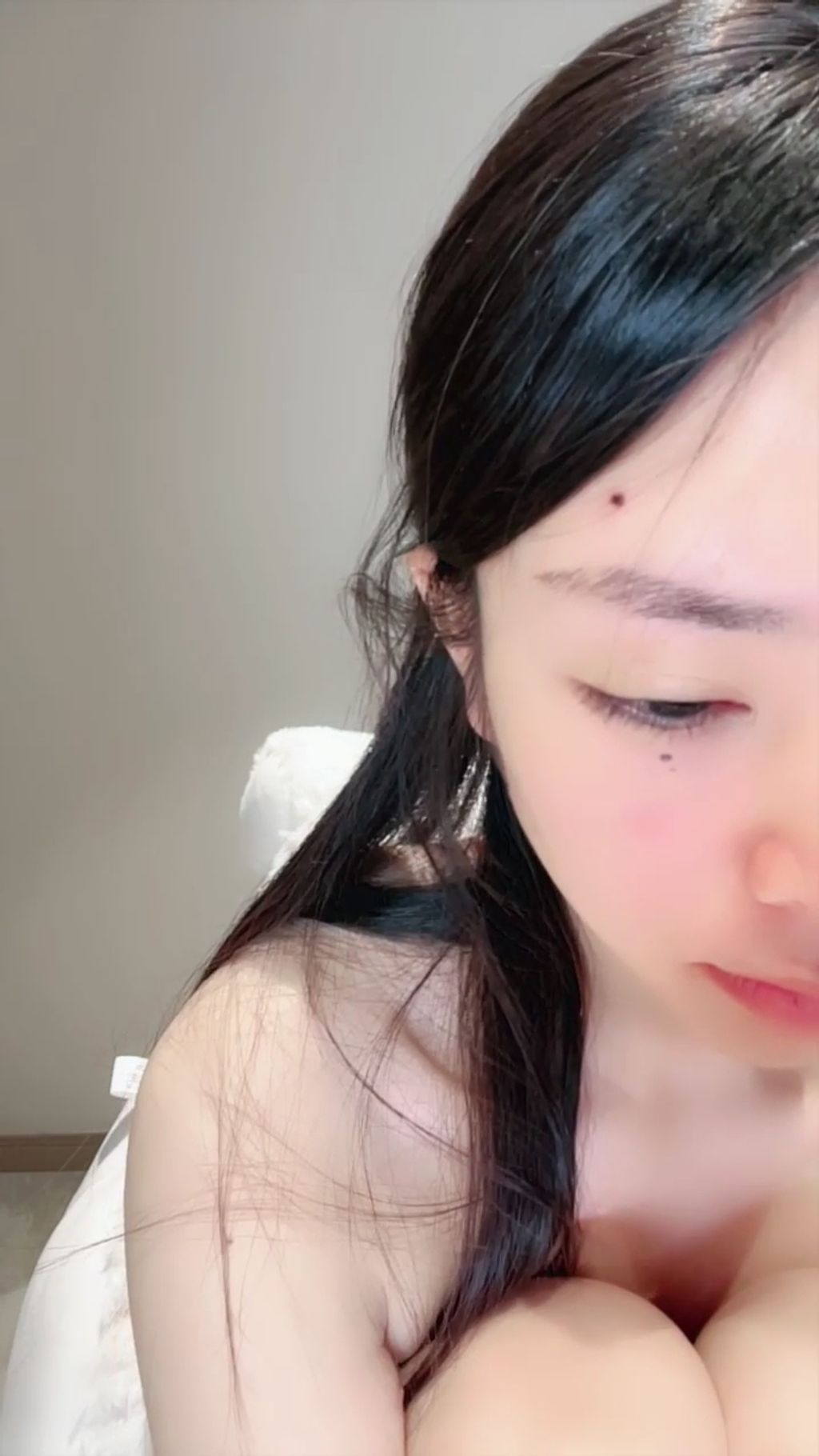 小爱： 舞蹈系气质女神 妖娆热舞 激烈喷水