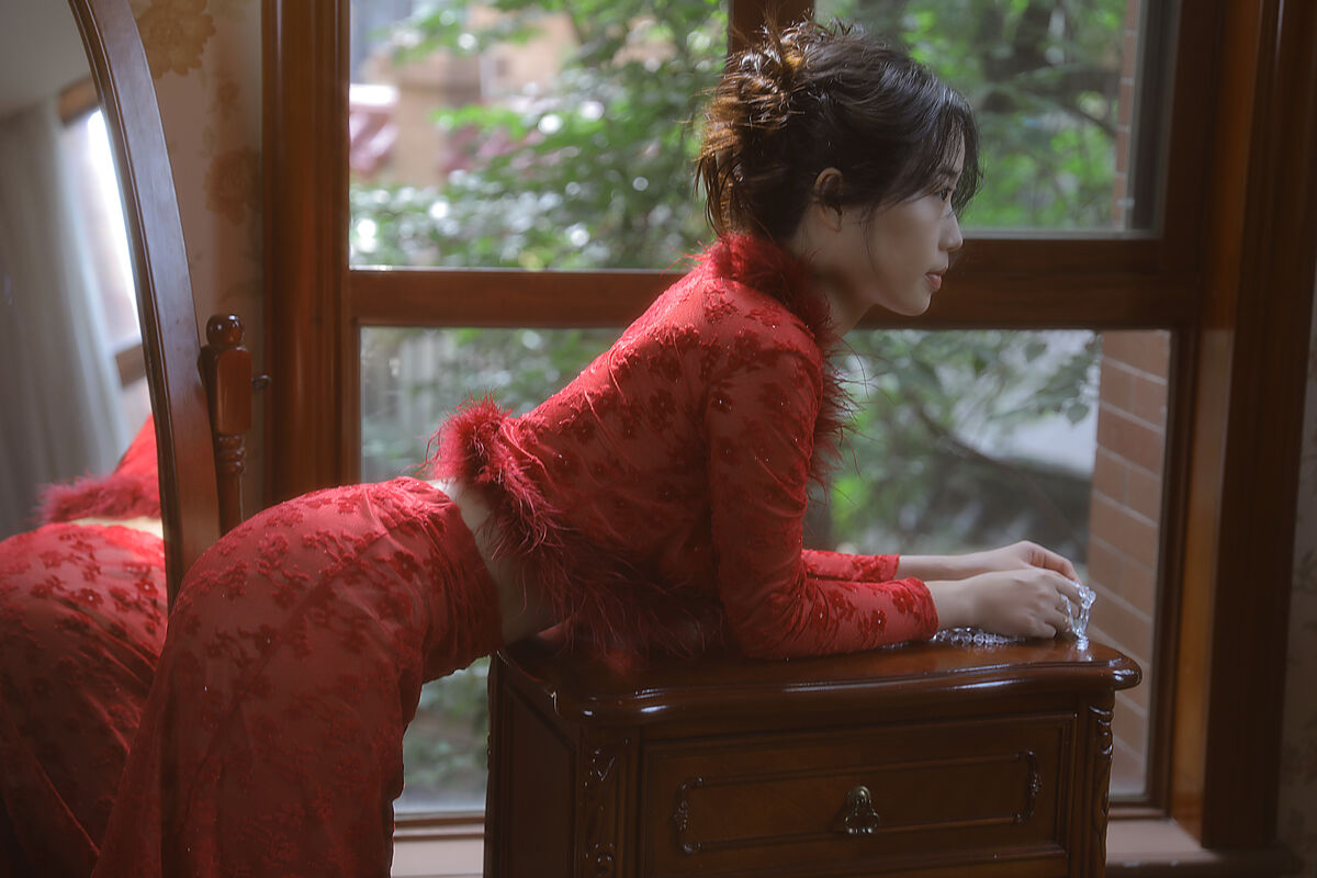 YiTuYu艺图语 Vol.10247 Qiao Ke Li He Da Hua Jia