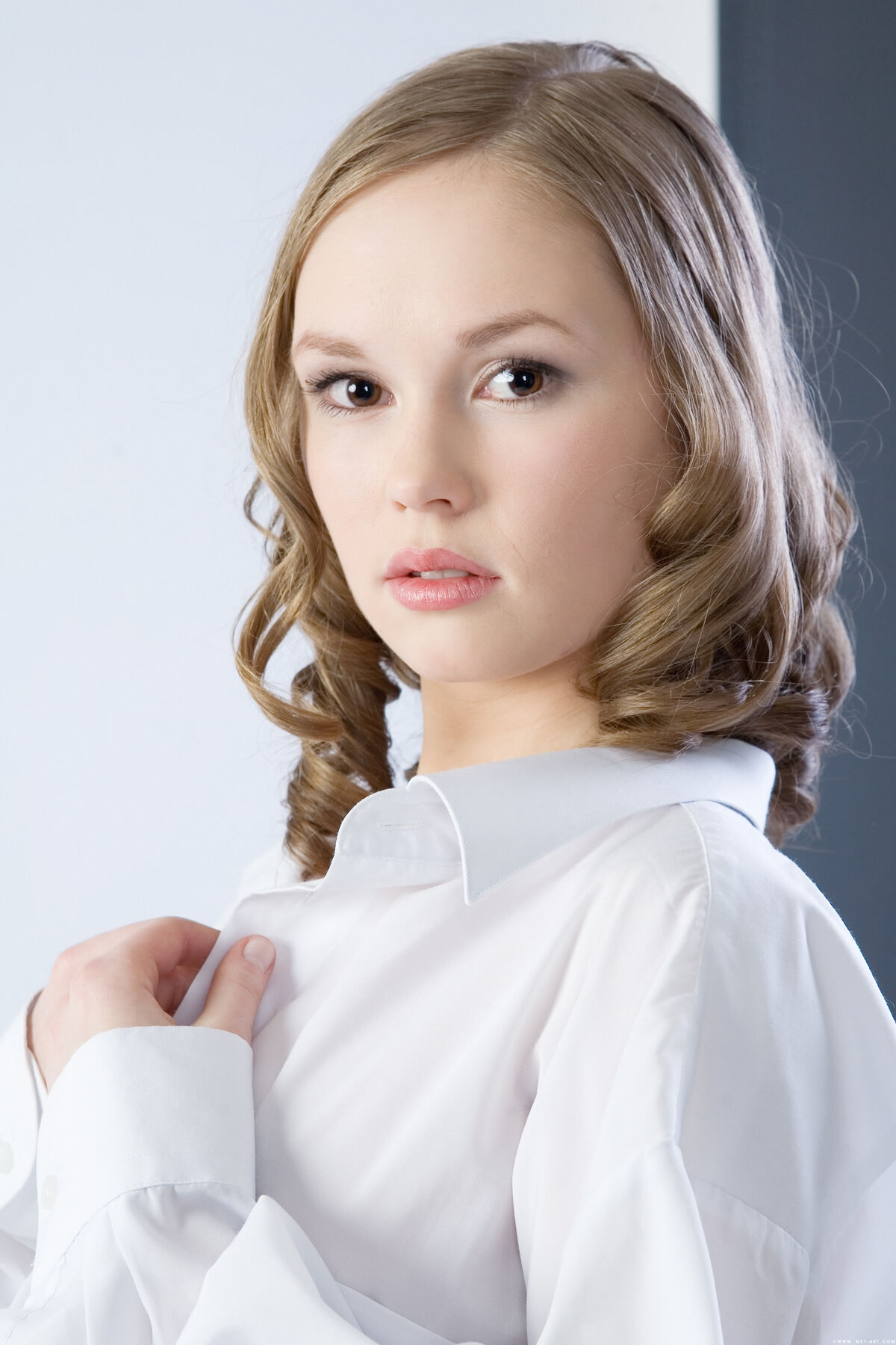 MetArt Caesaria - Presenting Part01
