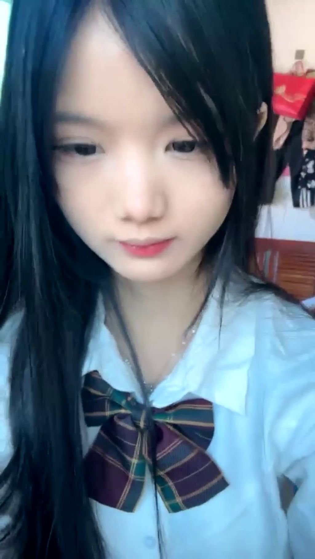 水嫩宝宝: 农村07年美少女 户外跳蛋 勾搭隔壁油腻大叔 56 水嫩宝宝: 农村07年美少女 户外跳蛋 勾搭隔壁油腻大叔