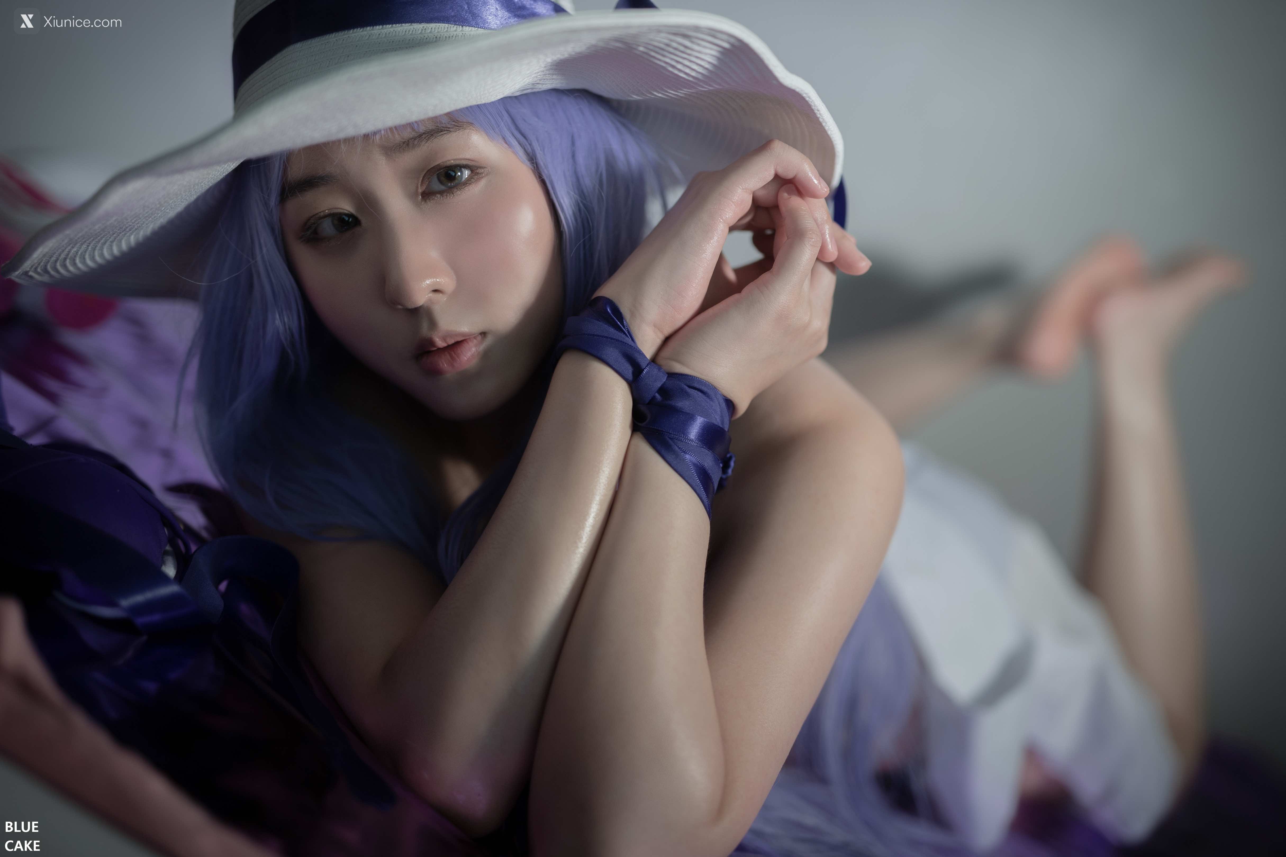 BLUECAKE Nono – Pool Party Caitlyn 4K
